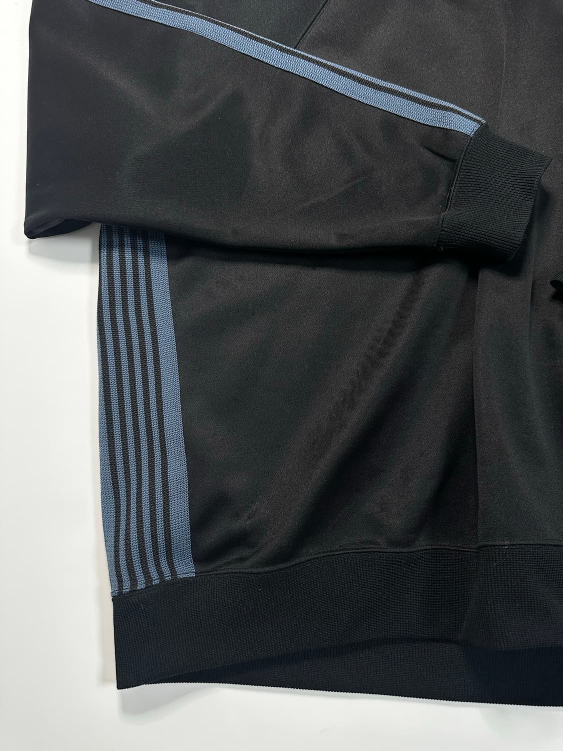 니들스 크랙 크루넥 셔츠 폴리스 스무스 맨투맨 상품이미지4