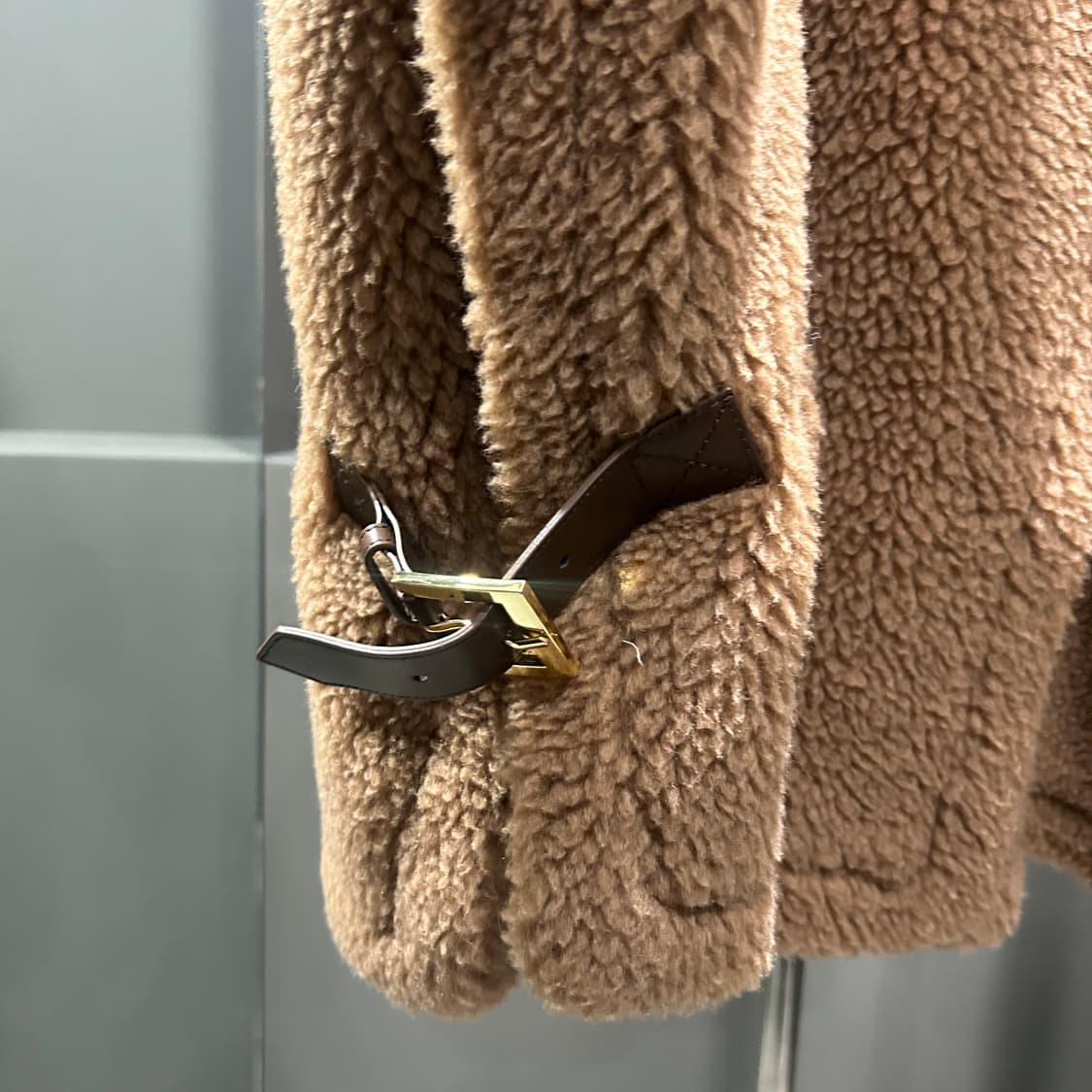 막스마라 테디베어 무스탕 케이프 코트 상품이미지6