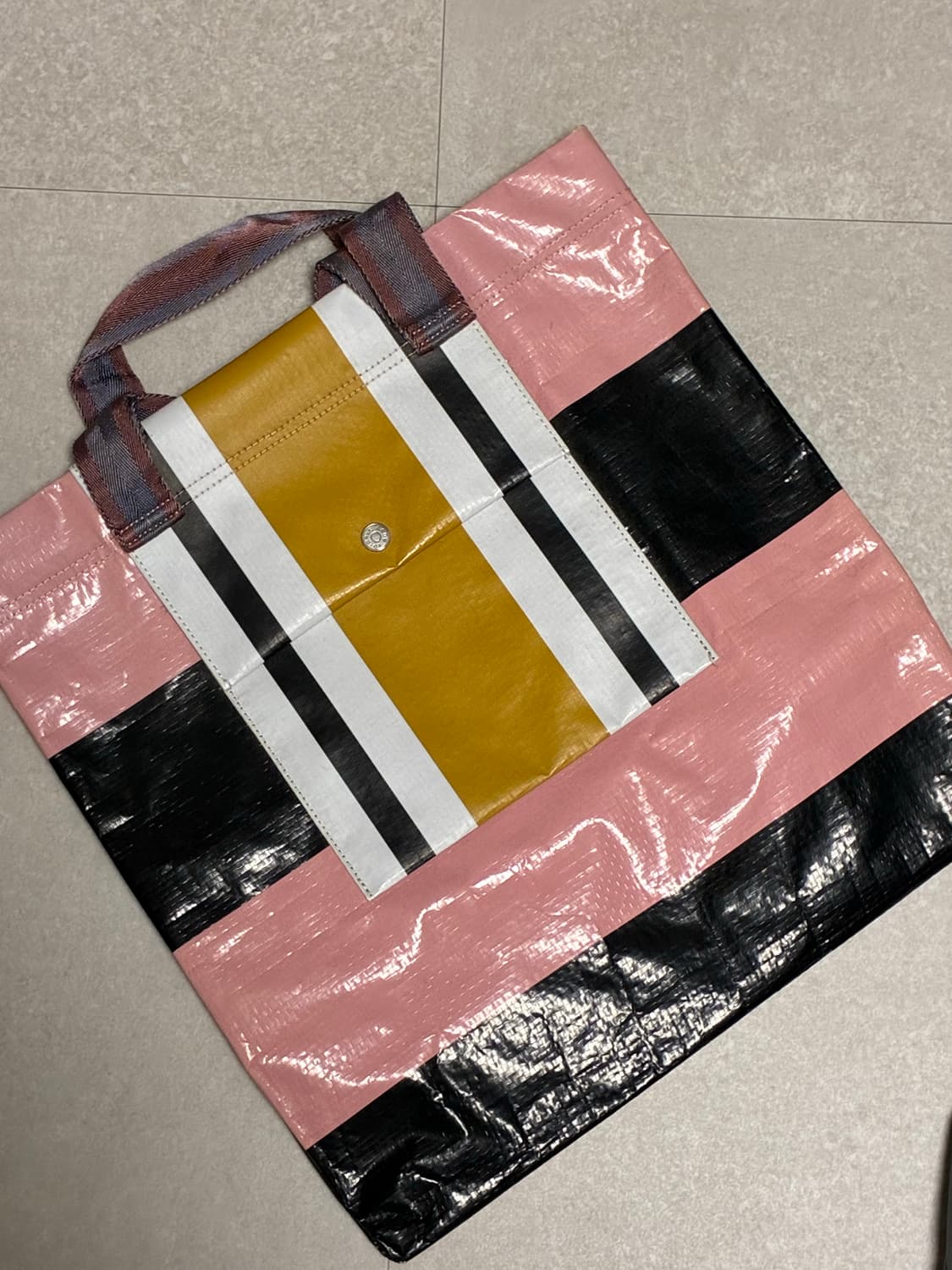 아크네 토트백 상품이미지1