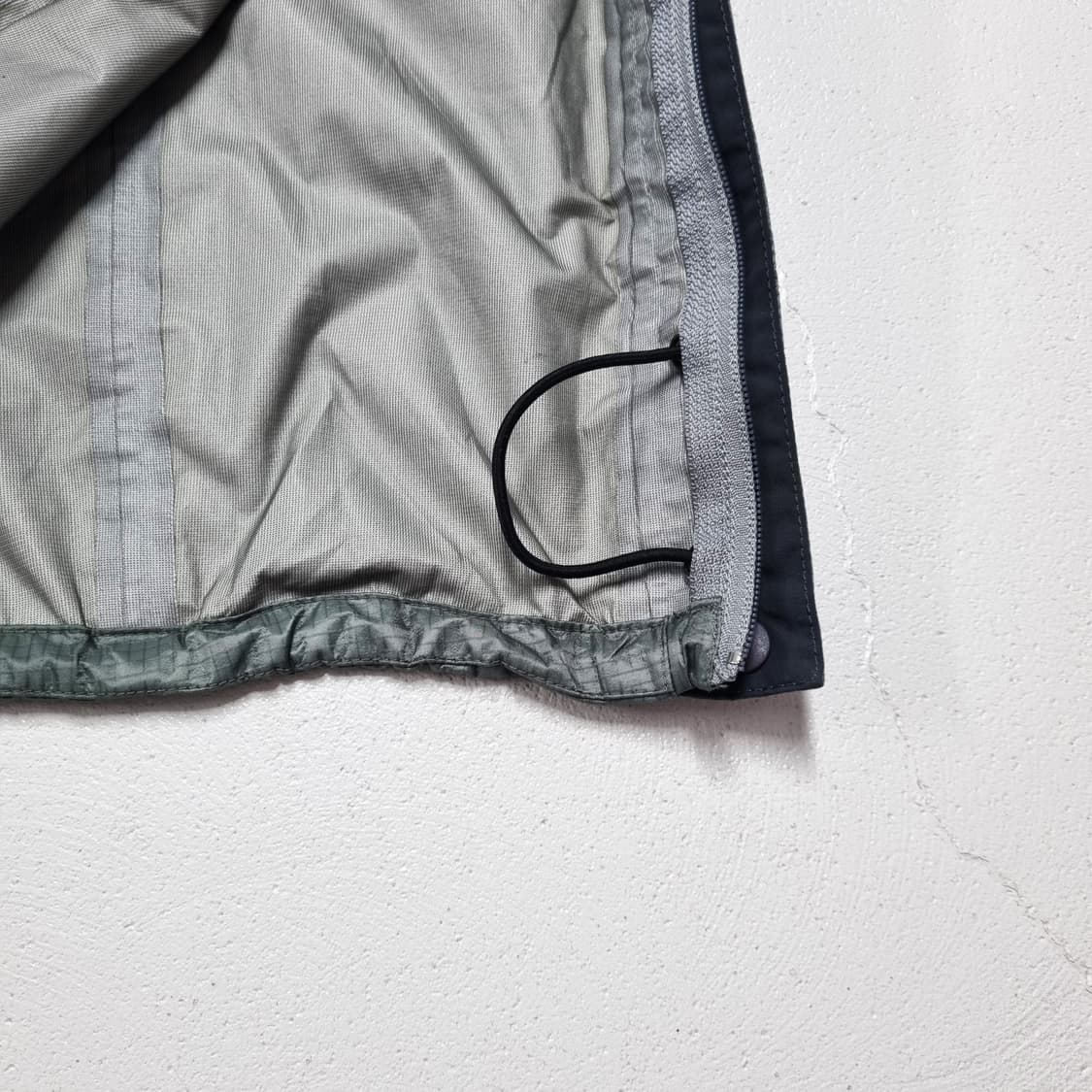 MONTBELL GORE TEX PANTS - L 상품이미지8