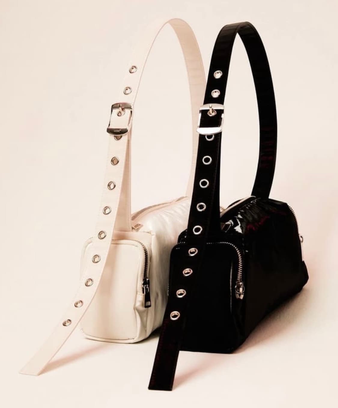 LCDC EYELET BELT-STRAP BAG (BLACK) 상품이미지2