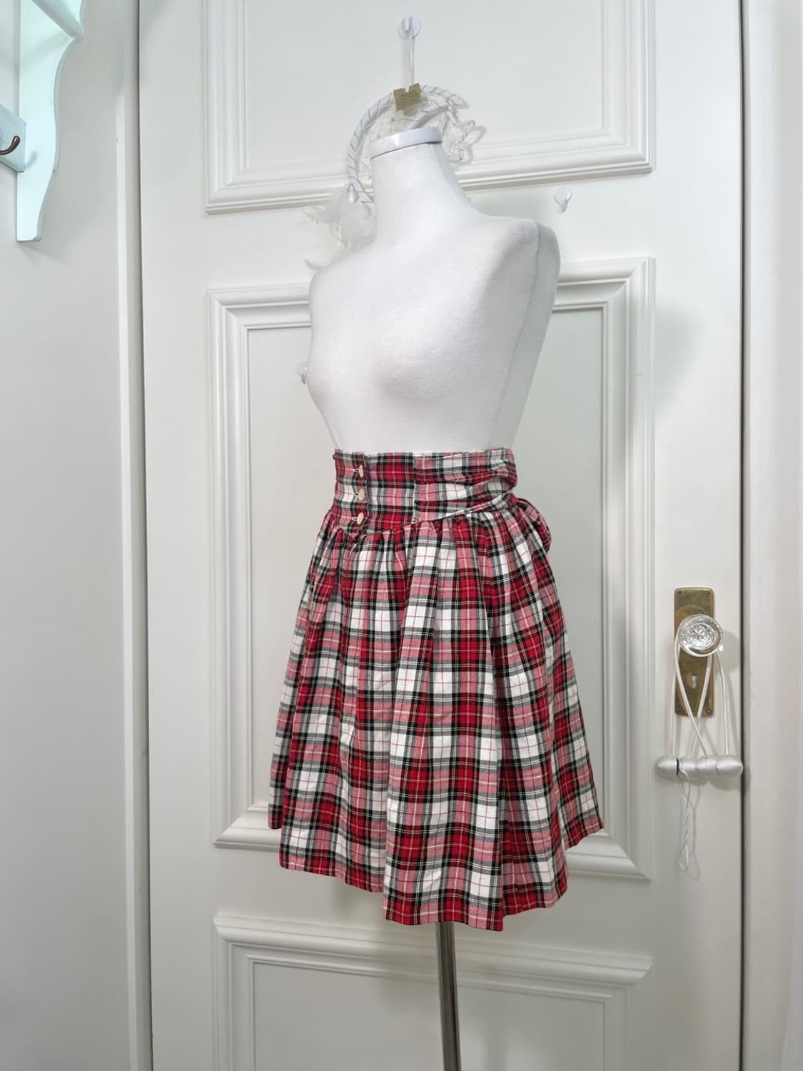red check button back bow midi skirt 상품이미지2