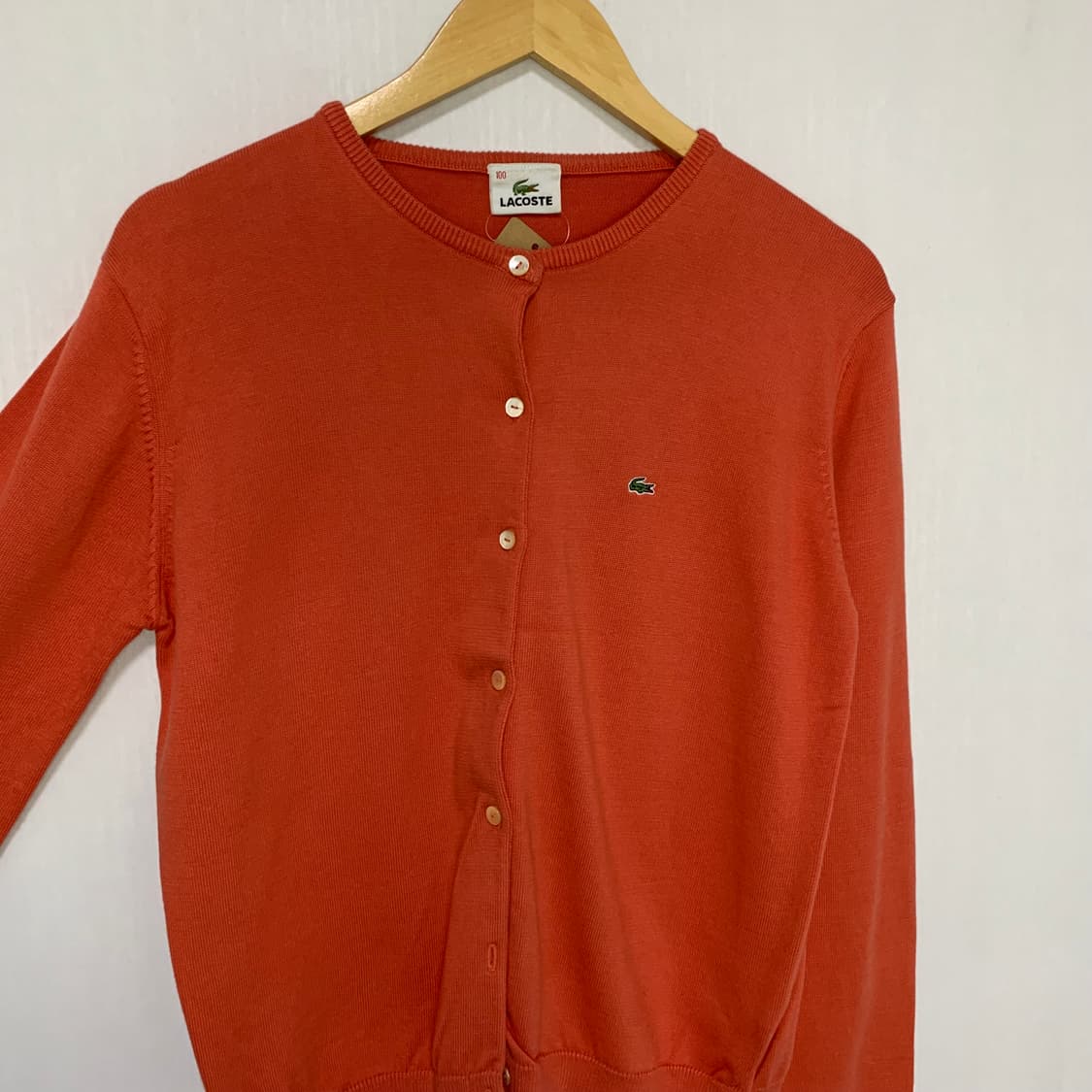 라코스테 빈티지 코랄색 가디건 100사이즈 여성 세미크롭 상품이미지3