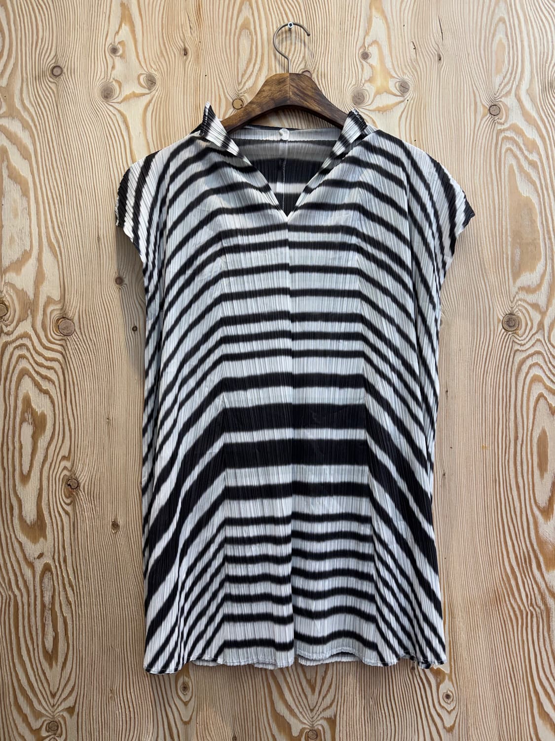 플리츠 플리즈 그래픽 원피스 상품이미지1