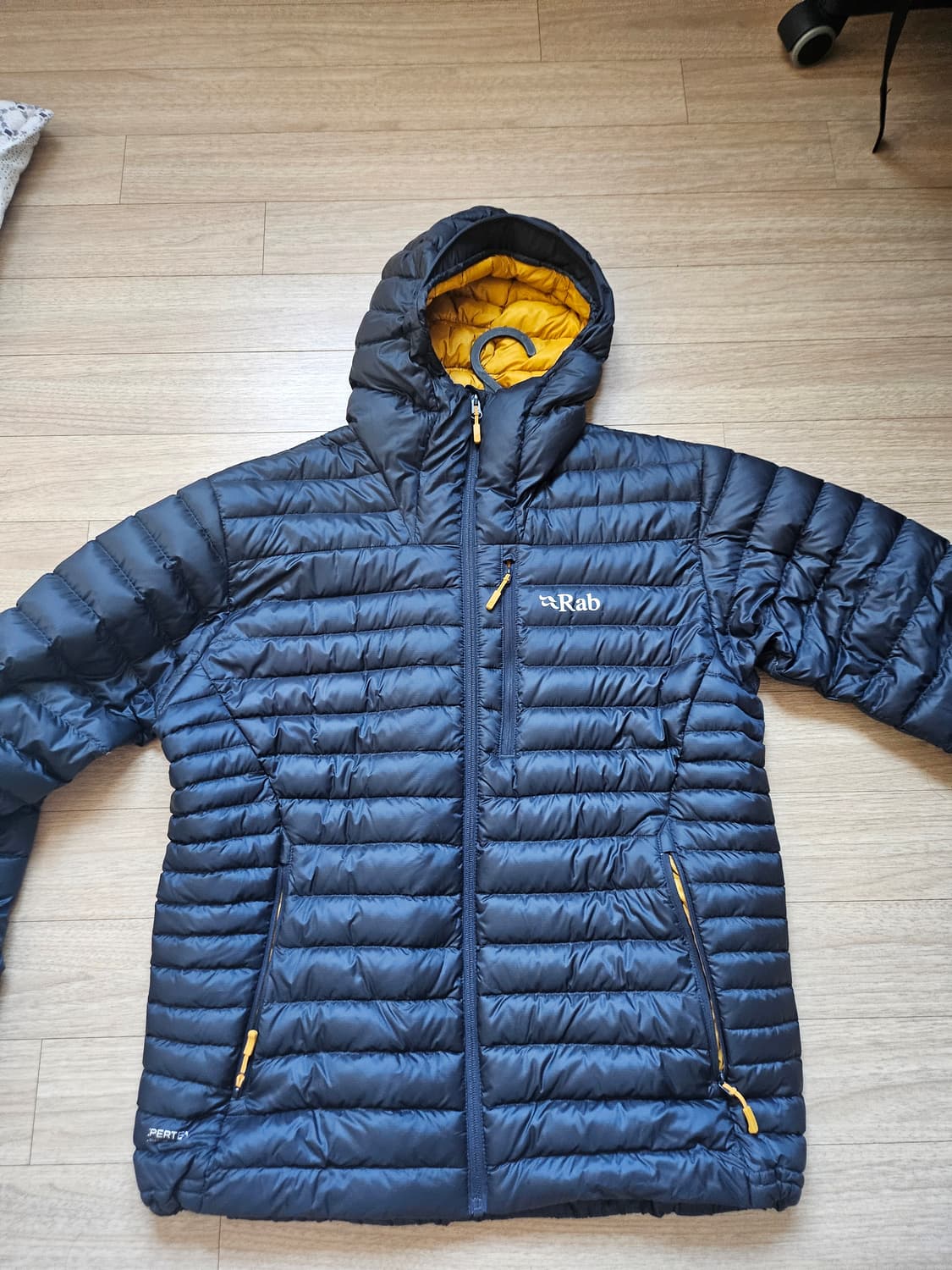 랩 마이크로라이트 알파인 자켓 벨루가 [L] 상품이미지2