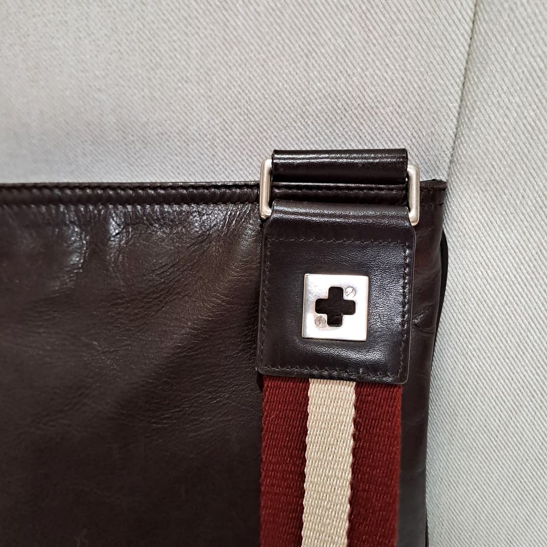 (택포) 발리 브라운레더 크로스백 B584 상품이미지2