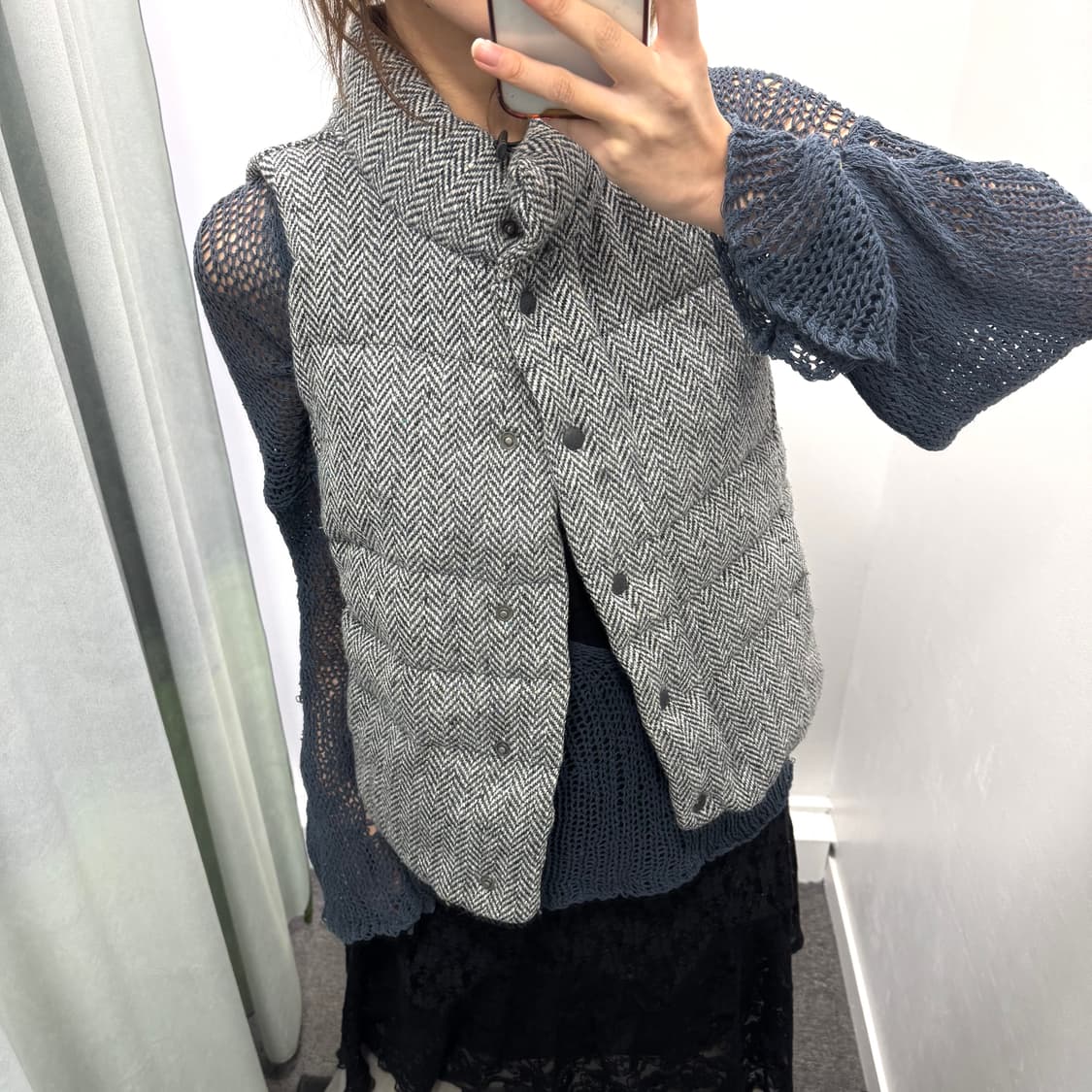 갭 그레이 모혼방 체크 패딩베스트 상품이미지1