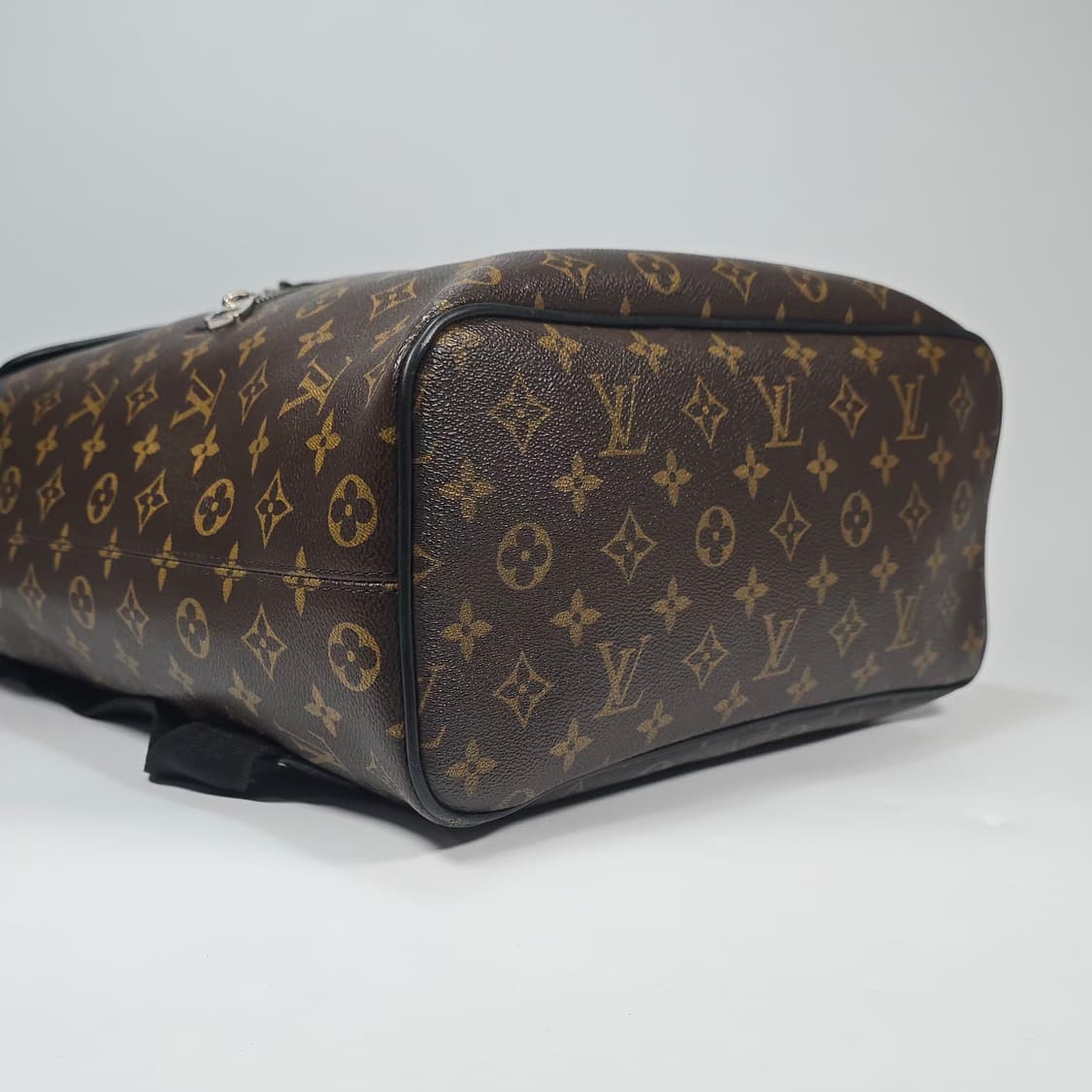 루이비통 마카사르 포크 백팩  상품이미지7