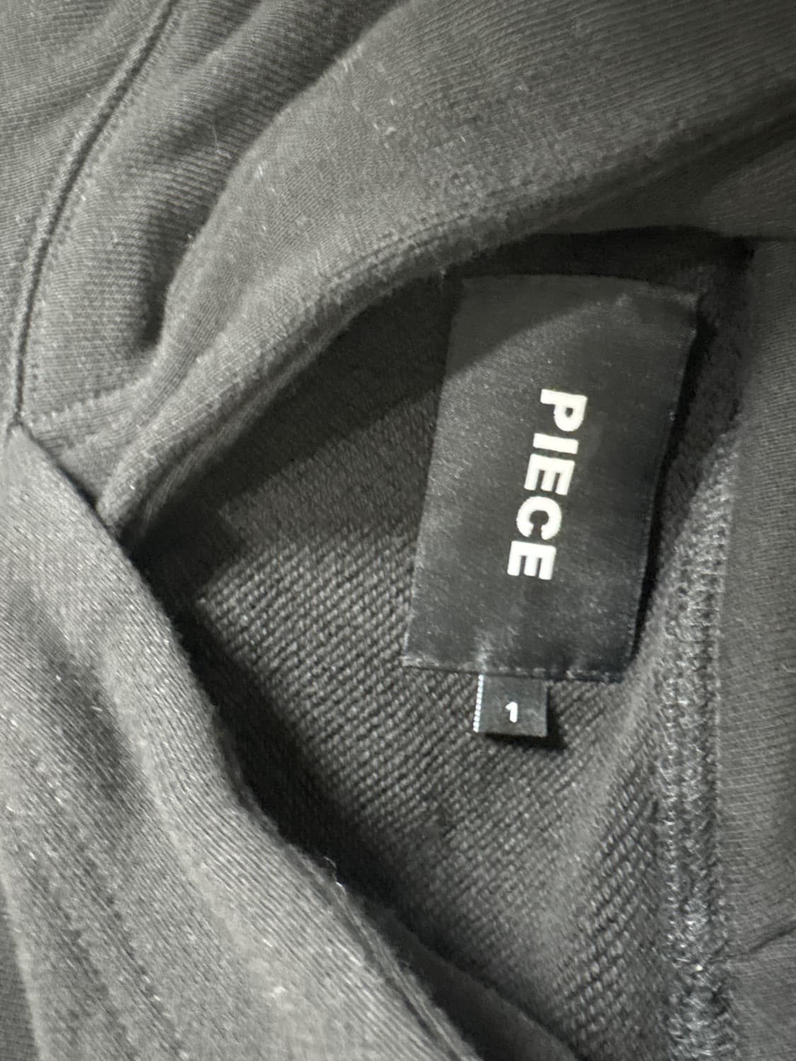 [1] 피스 숄더 드랍 후드티 상품이미지4