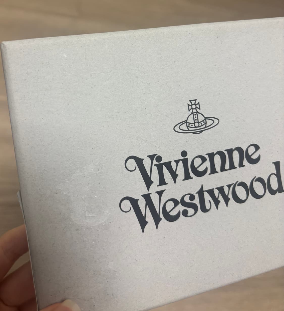 새상품)비비안웨스트우드 하프문 카드지갑 상품이미지4