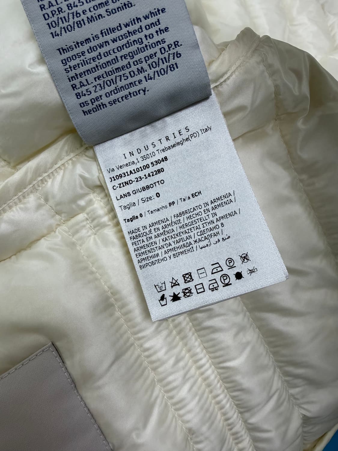 몽클레어 LANS 란스 여성 다운 경량 패딩 자켓 J10931A10100 상품이미지7