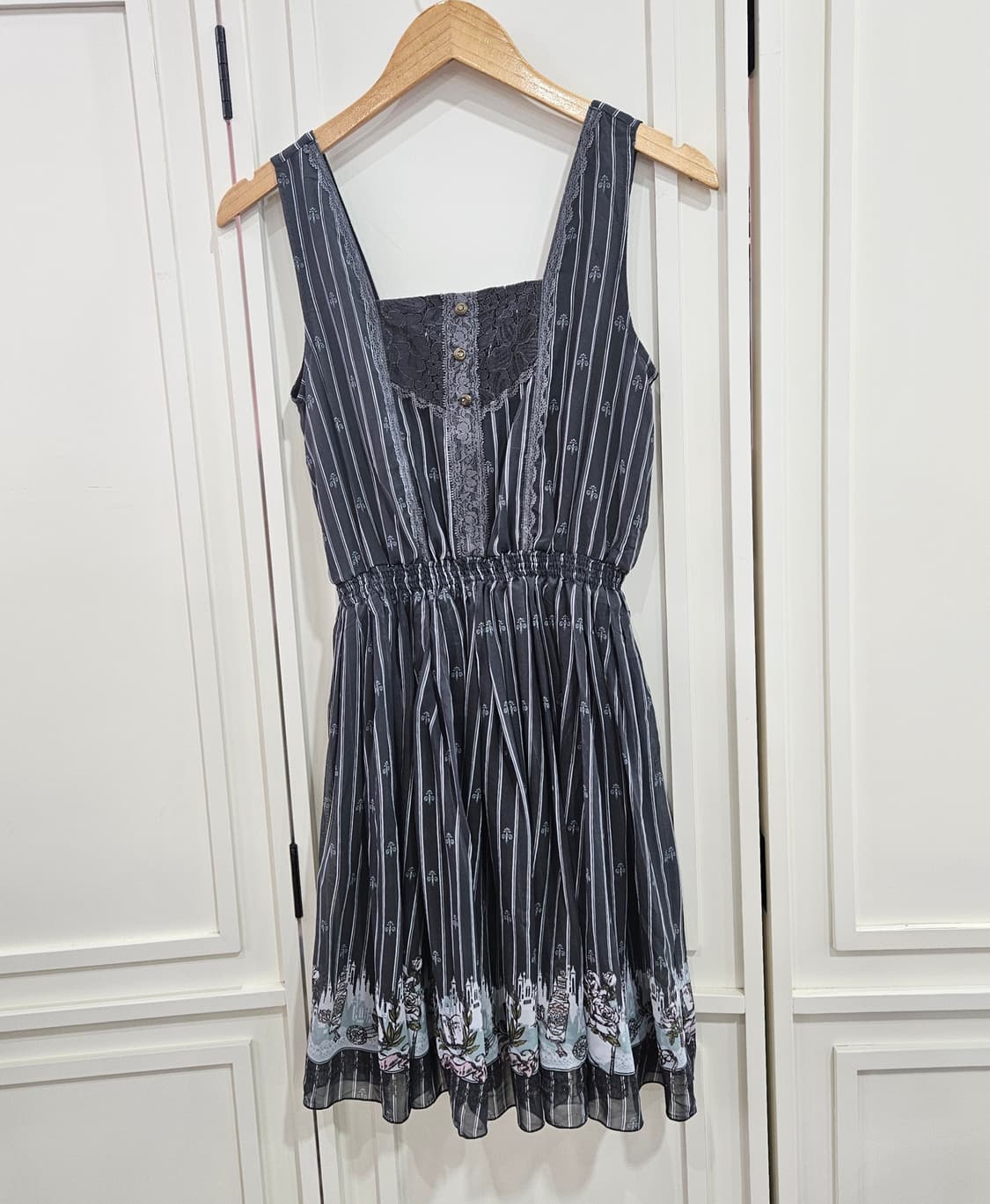 axes femme(엑시즈팜) 스트라이프 레이스 원피스 상품이미지1