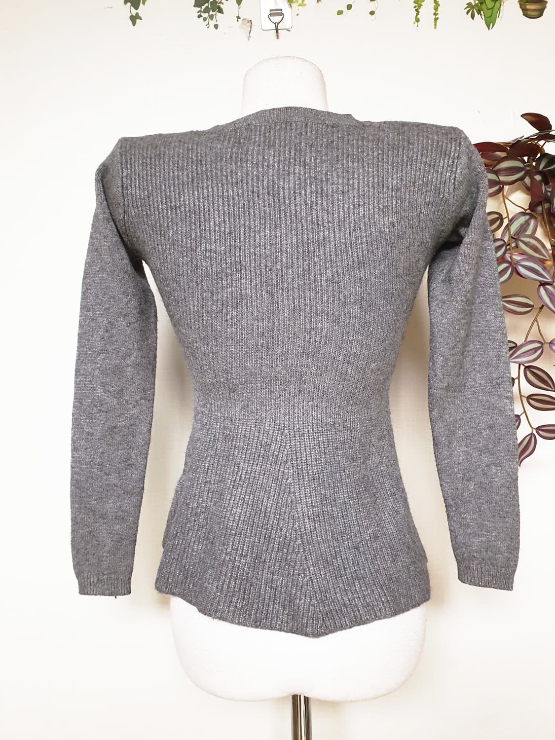 나인 페플럼 사선골지니트 55 66 그레이 F 상품이미지3