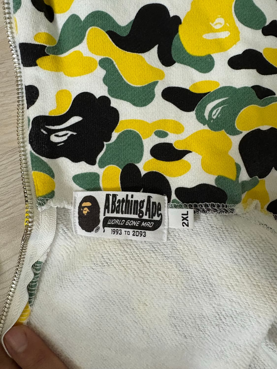 베이프 오사카 한정판 세퍼레이트 샤크후드집업 2xl 판매합니다 상품이미지5