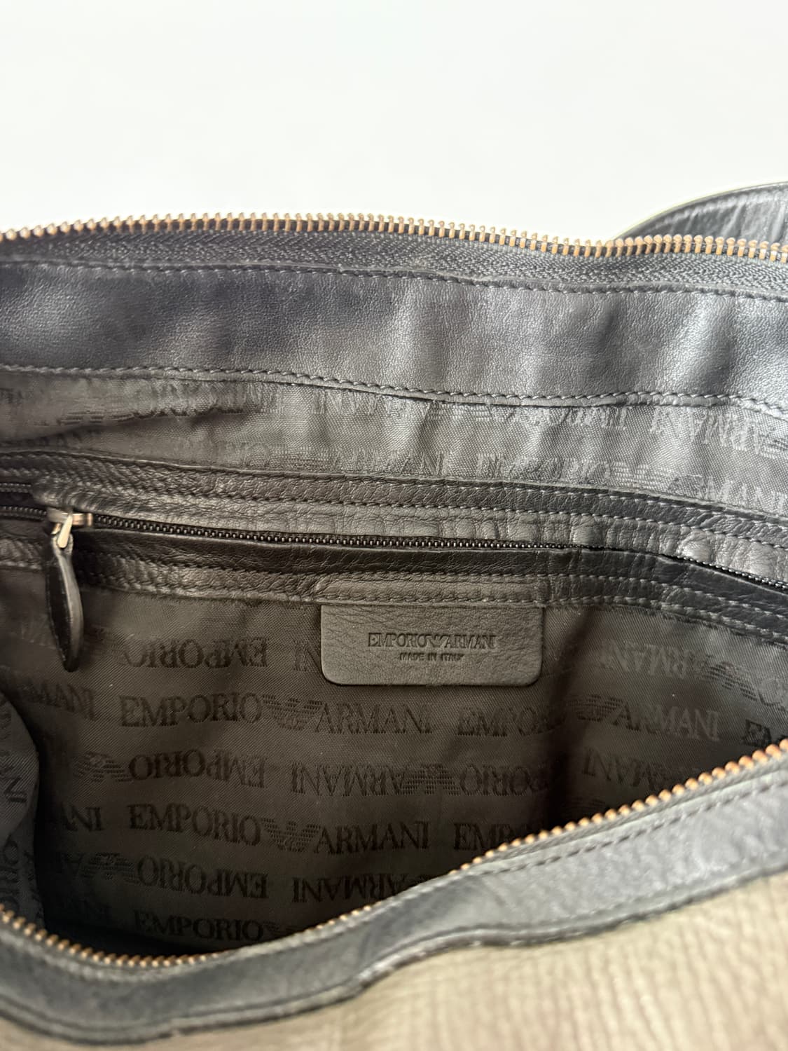 엠포리오 아르마니(EMPORIO ARMANI) 레더 크로스백(ITALY) 상품이미지9