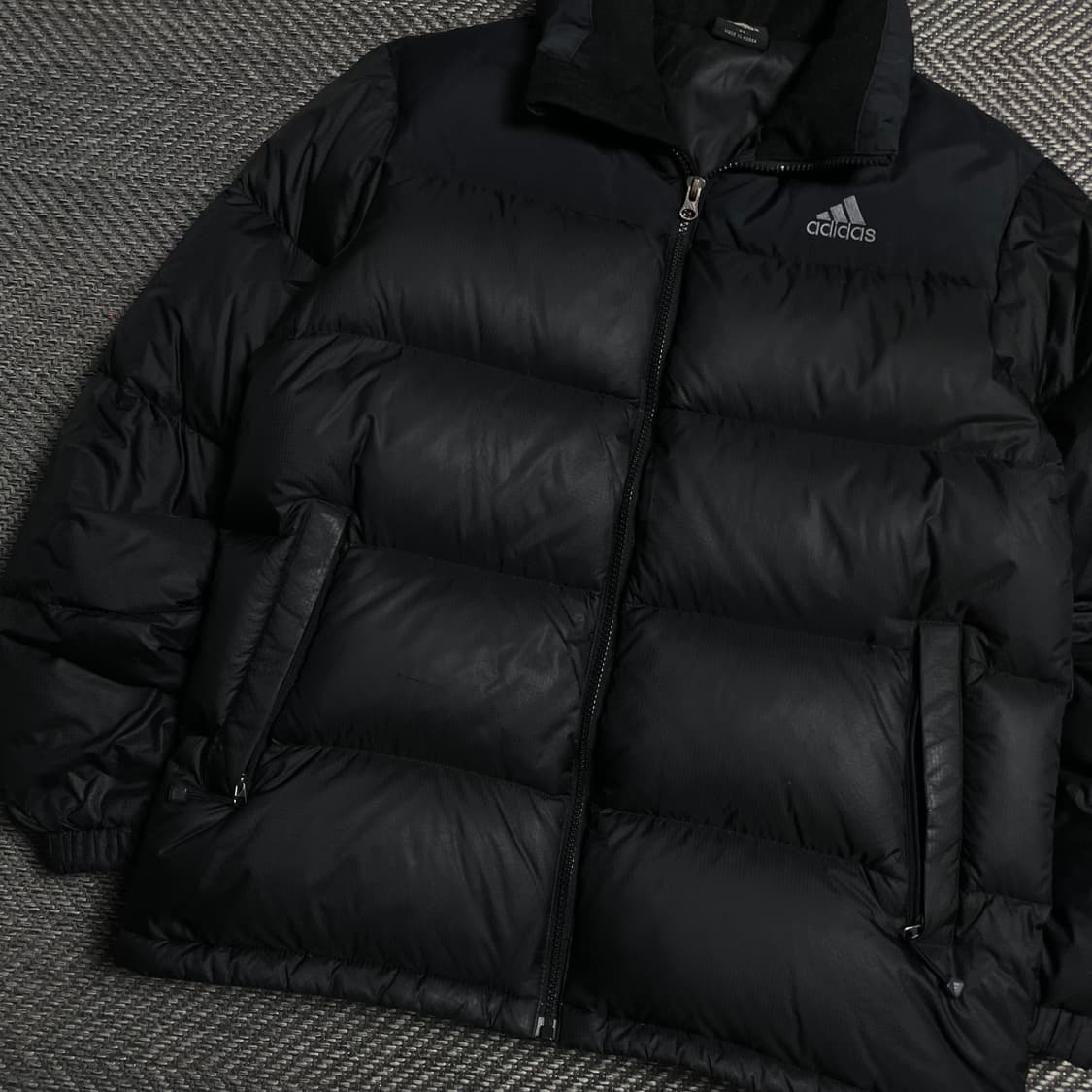 아디다스 자수로고 덕 다운 푸퍼 패딩 블랙o 5395 상품이미지4