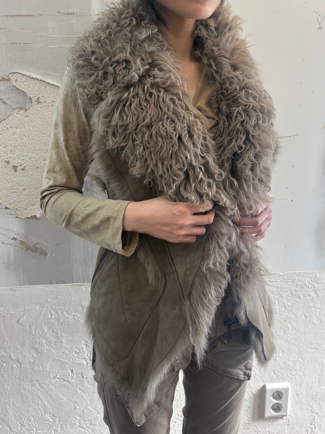 Beige Fur Vest 상품이미지2