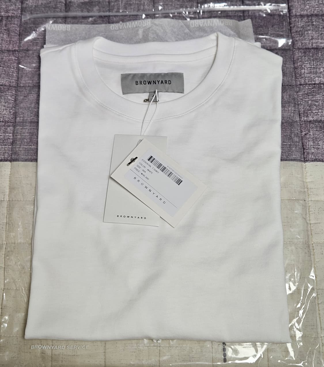 브라운야드 에센셜 반팔 티셔츠 화이트 상품이미지3
