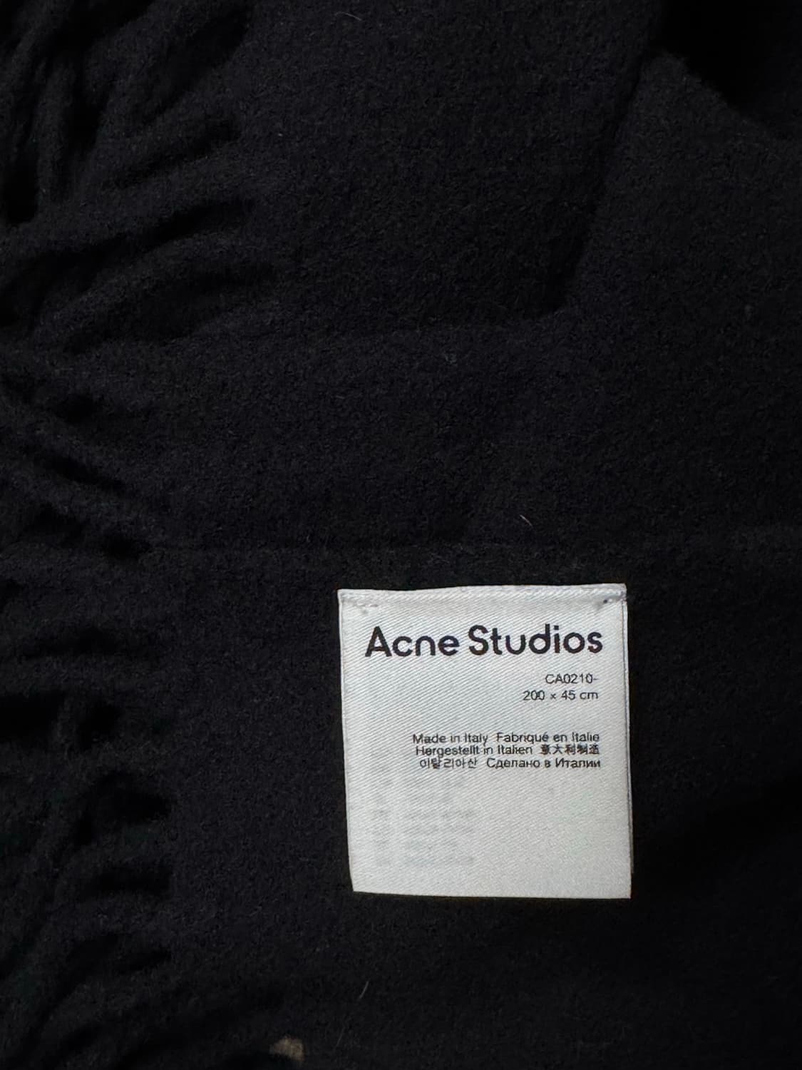 아크네 머플러 블랙 상품이미지3