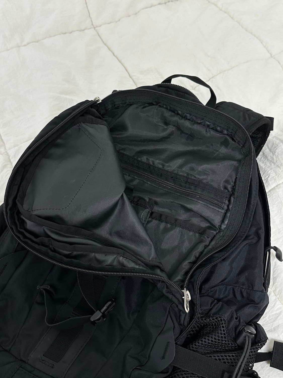 노스페이스 핫샷 백팩 30L 블랙 상품이미지3