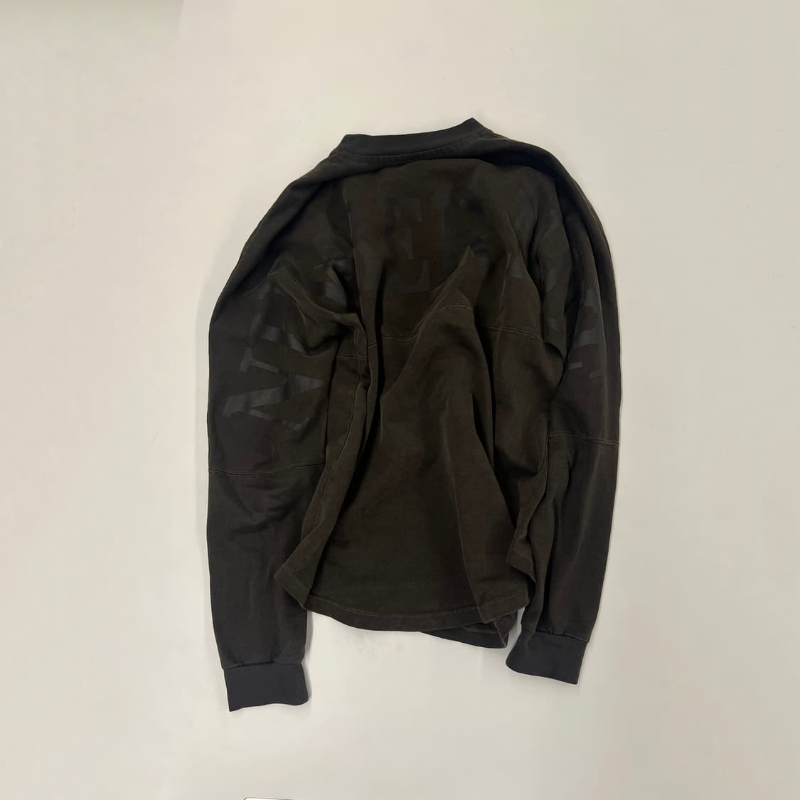 넘버나인 백프린팅 롱슬리브 2사이즈 상품이미지1