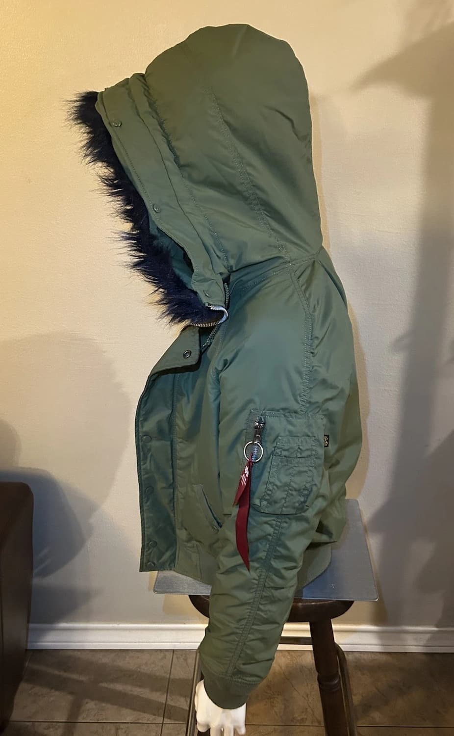 알파 인더스트리 N-2B 파카 올리브 상품이미지2