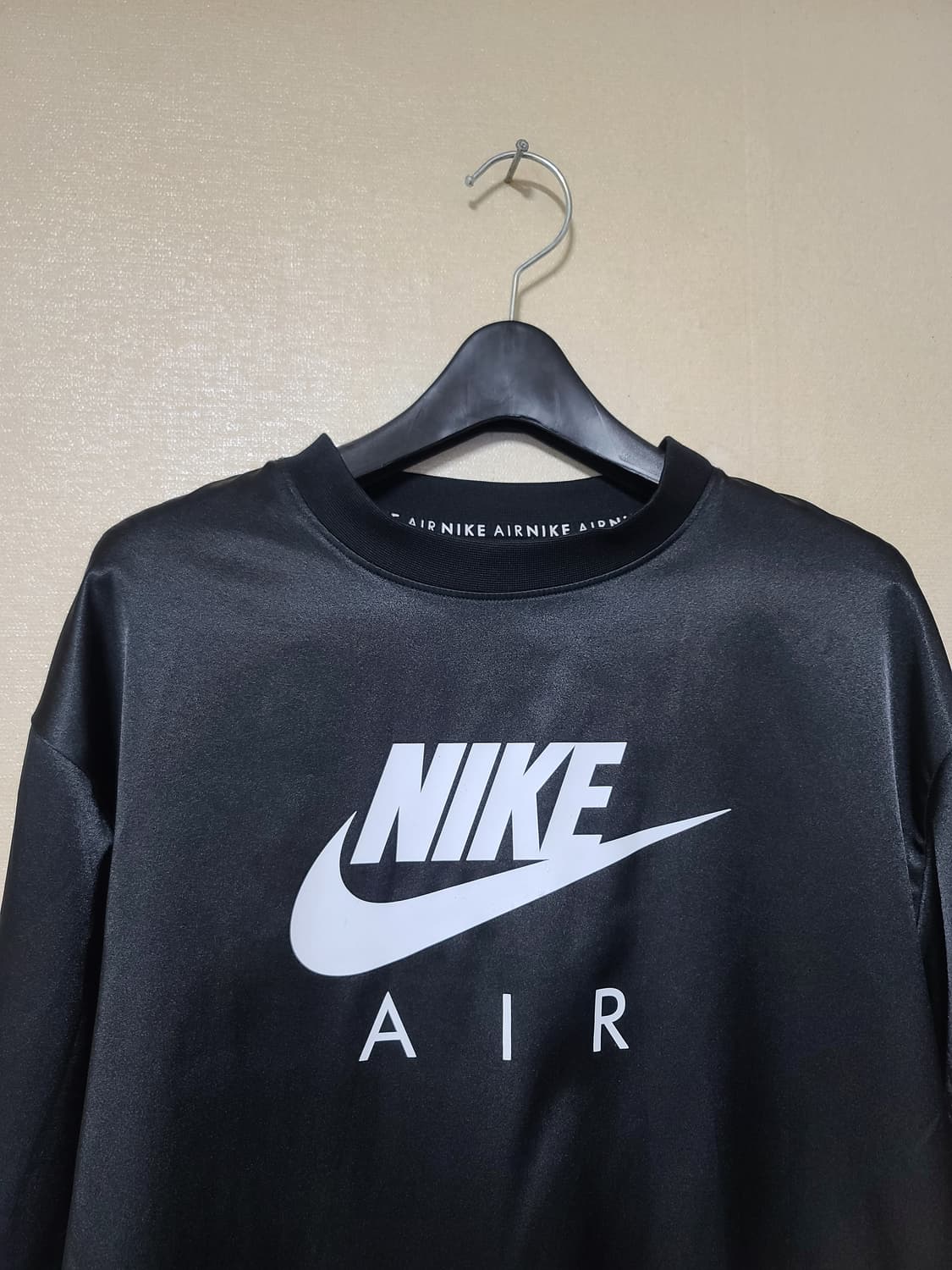 나이키 에어 사틴 크루탑(하자있음) 상품이미지2