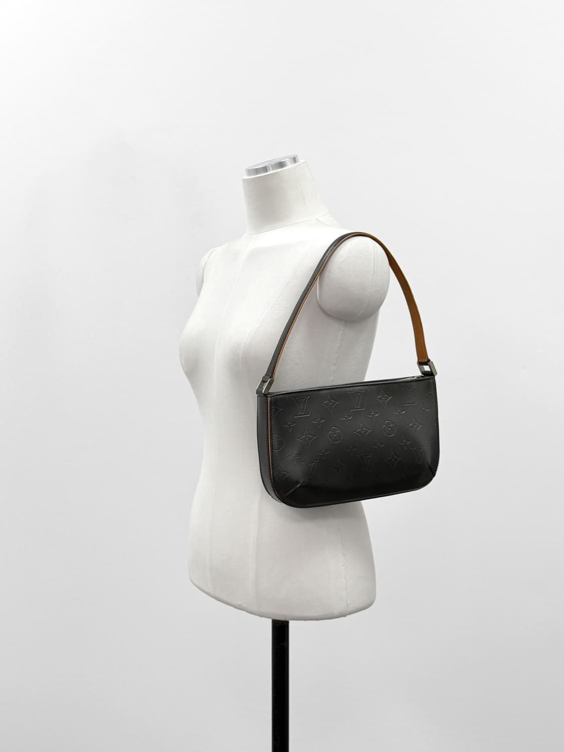 루이비통 모노그램 매트 파울러 숄더백 상품이미지2