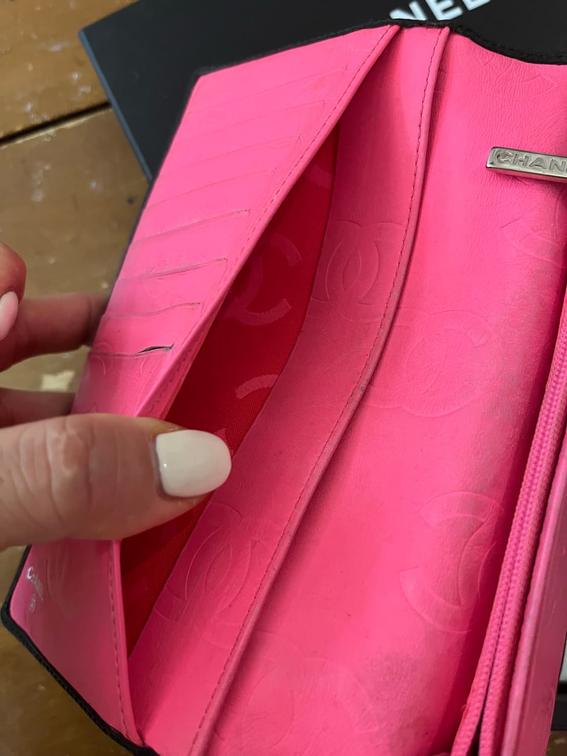 샤넬 램스킨 깜봉 장지갑 상품이미지5