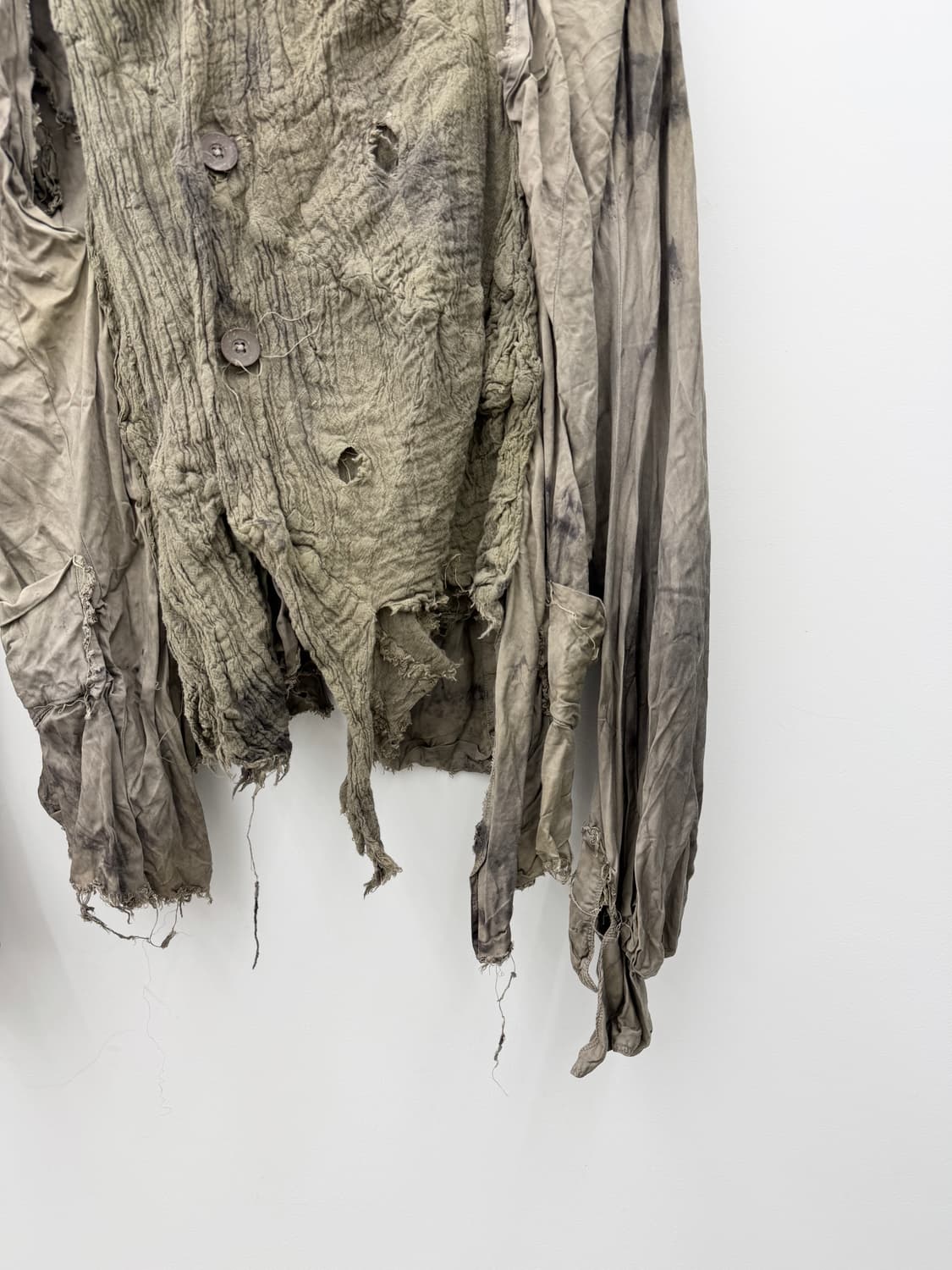 DRAPED BAMBOO SILK MUSLIN PLEATED JACKET 상품이미지3