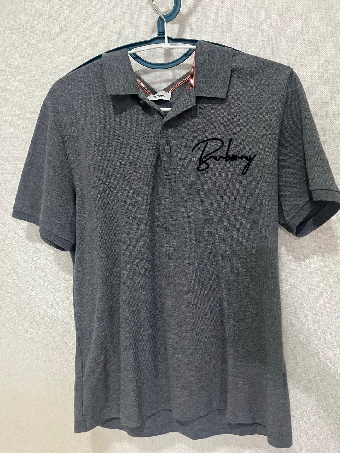 버버리 그레이 폴로반팔 상품이미지1