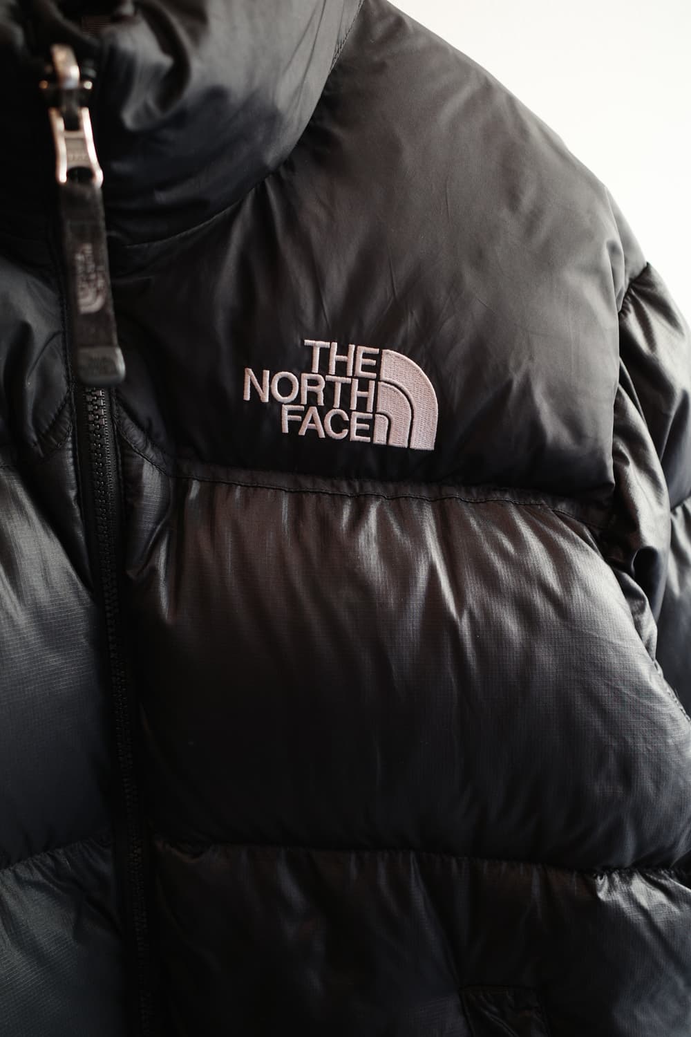 THE NORTH FACE 노스페이스 올드모델 유광 눕시 패딩 상품이미지4