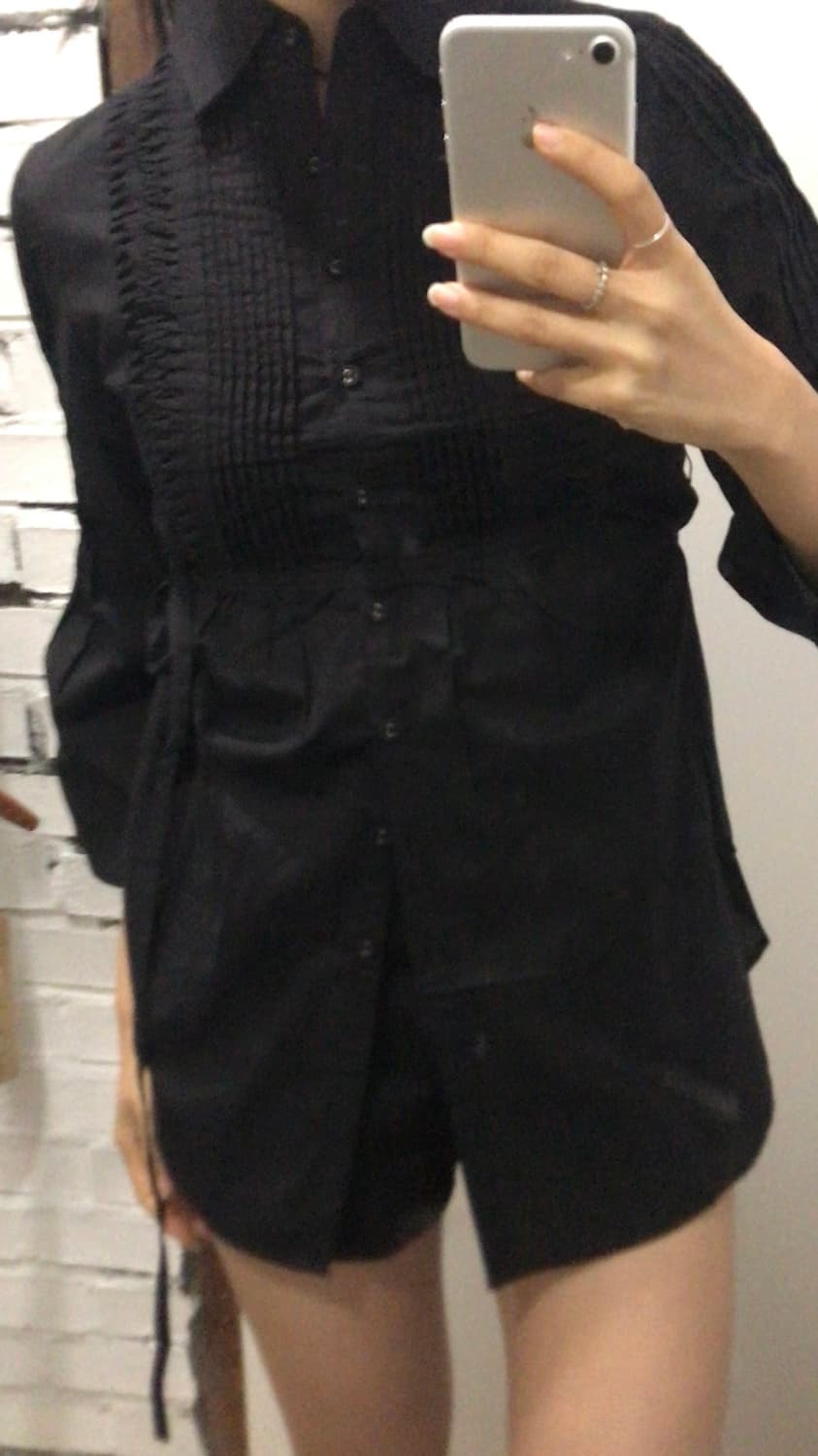 핀턱 블랙 셔츠 상품이미지2