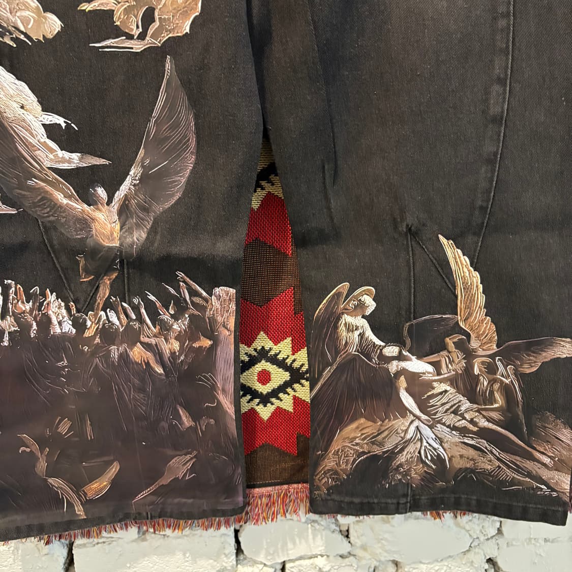 빈티지 백 프린팅 블랙 데님팬츠 상품이미지3