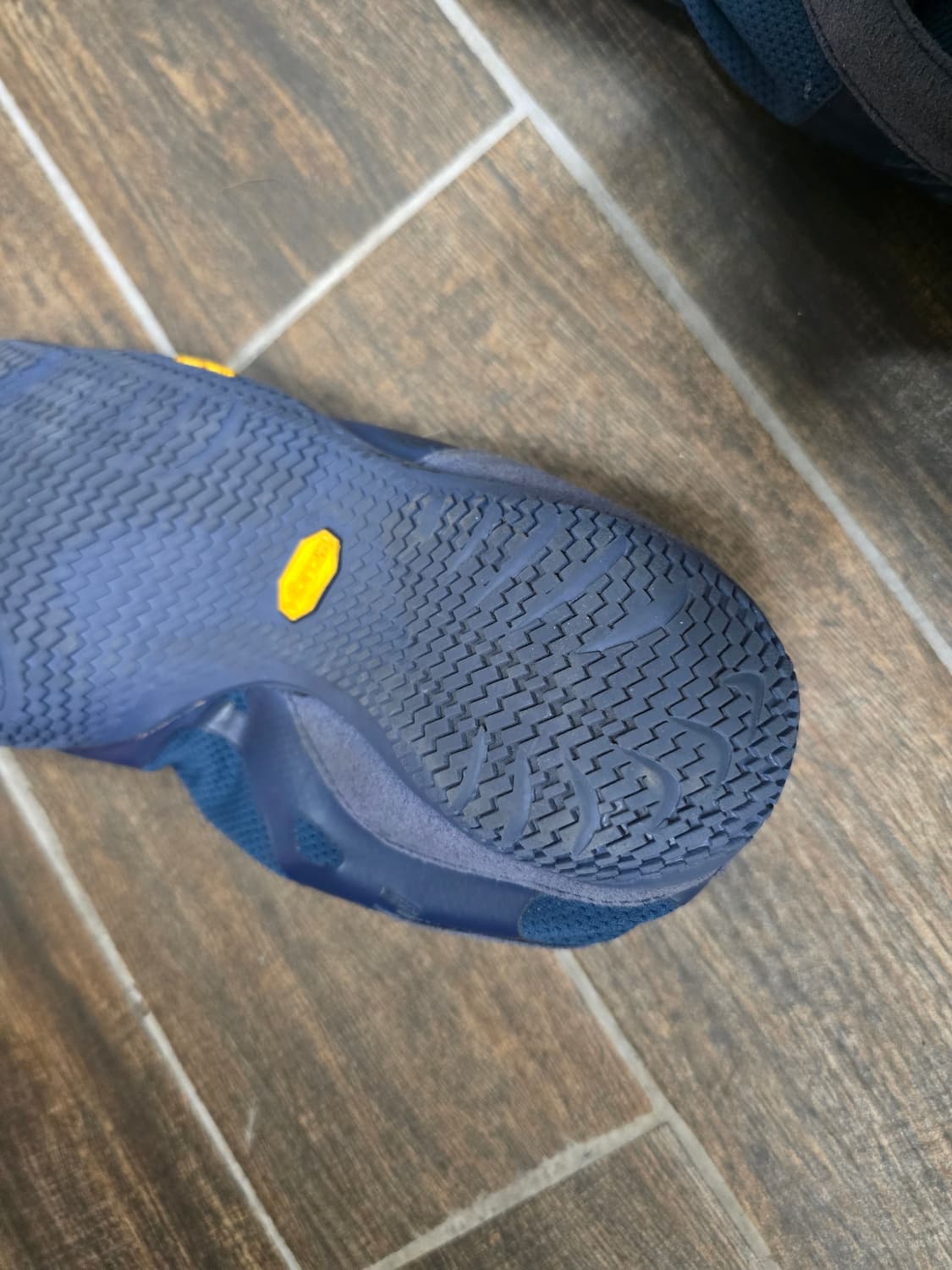 비브람 파이브핑거스 남성 네이비 운동화 상품이미지2