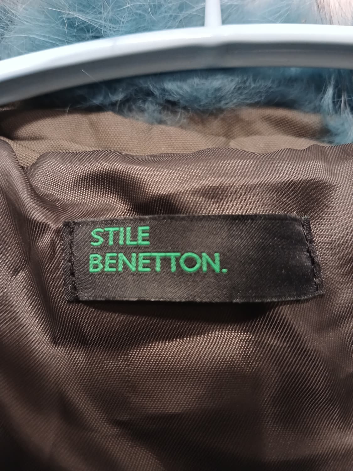 베네통 정품 여성 폭스퍼 롱패딩 42 사이즈 상품이미지2