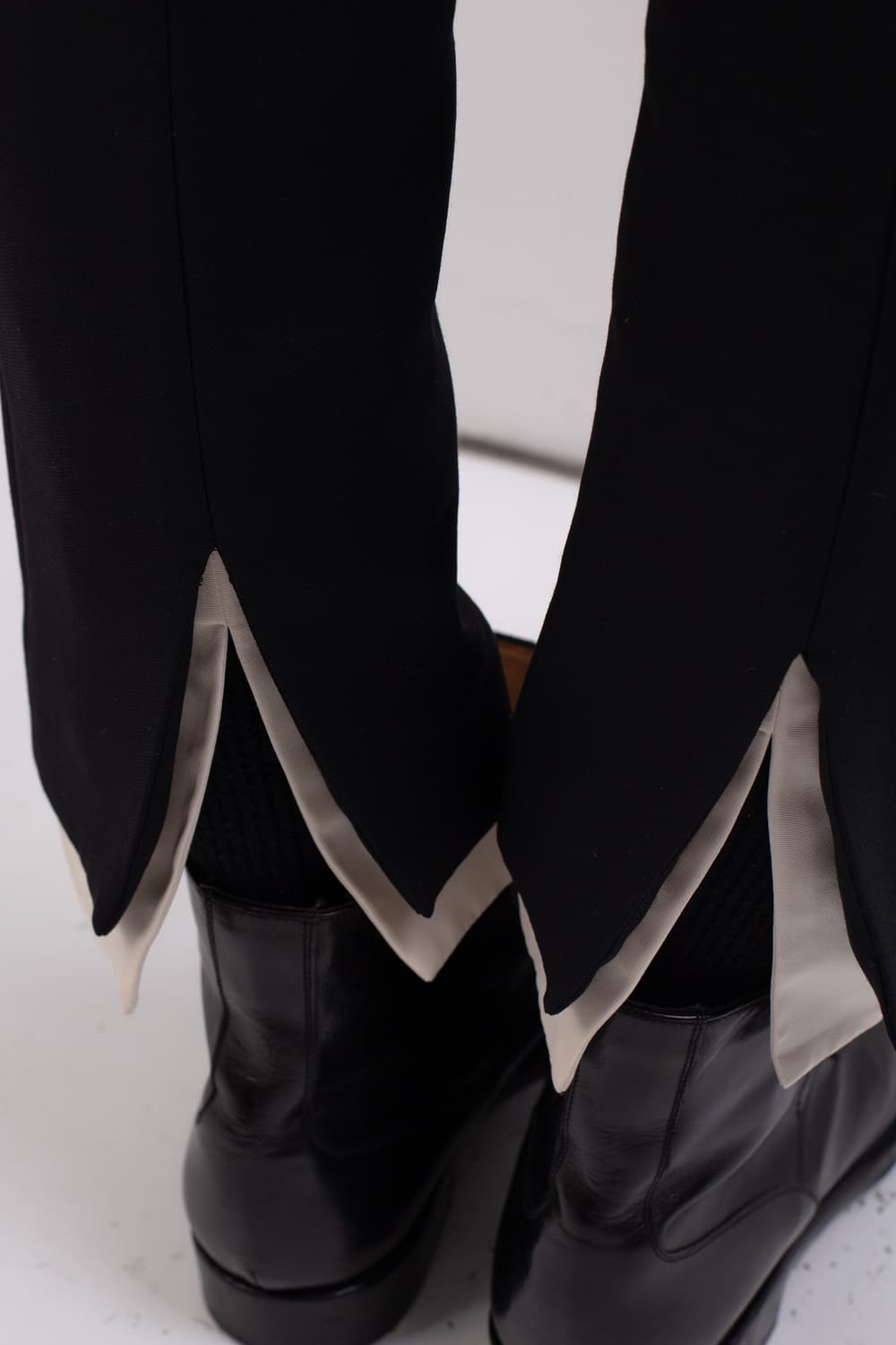 ALEXANDER MCQUEEN HYBRID TROUSERS 상품이미지5