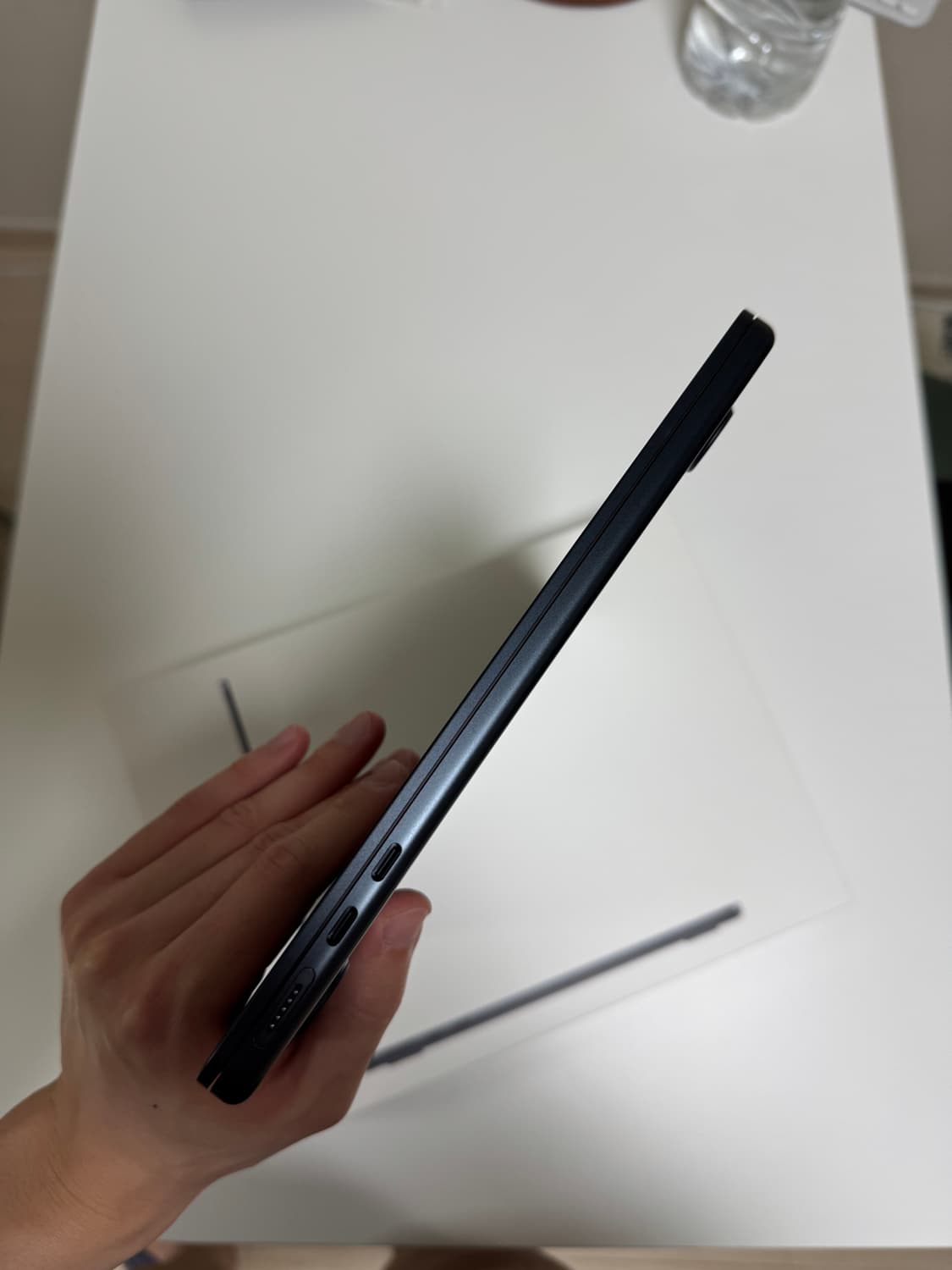 애플 맥북 에어 미드나이트 M2 256GB / 램 8GB 상품이미지3