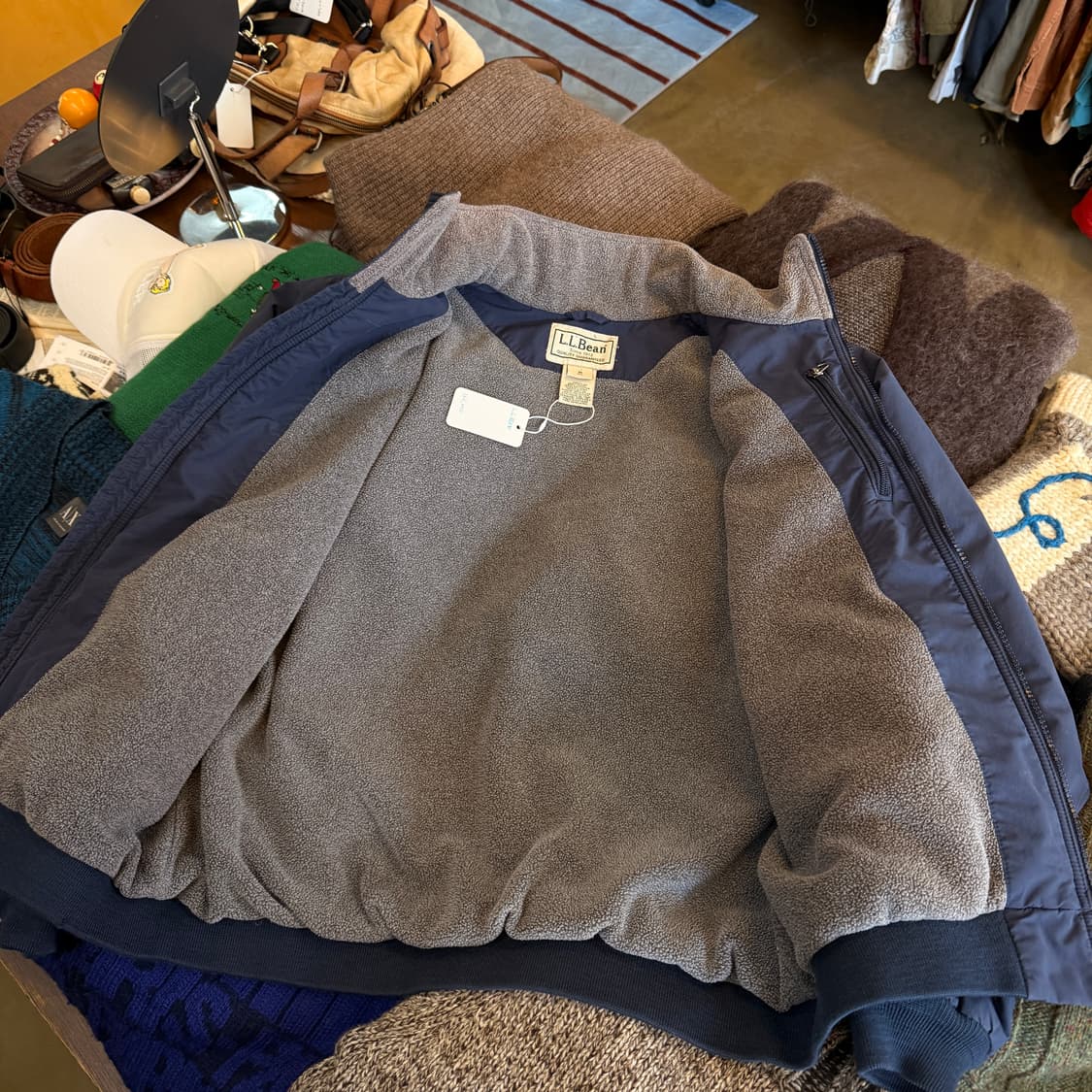 엘엘빈 네이비 웜업자켓 상품이미지5