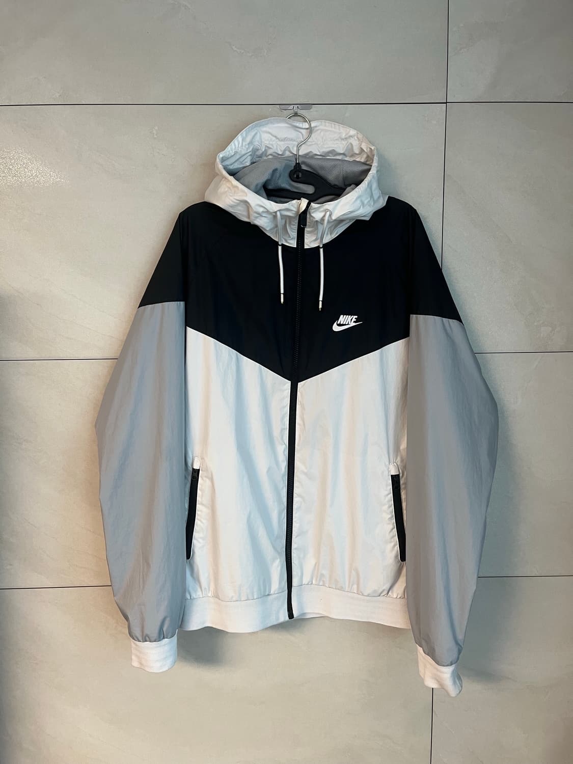 나이키 윈드브레이커 바람막이 (2XL size)  상품이미지1