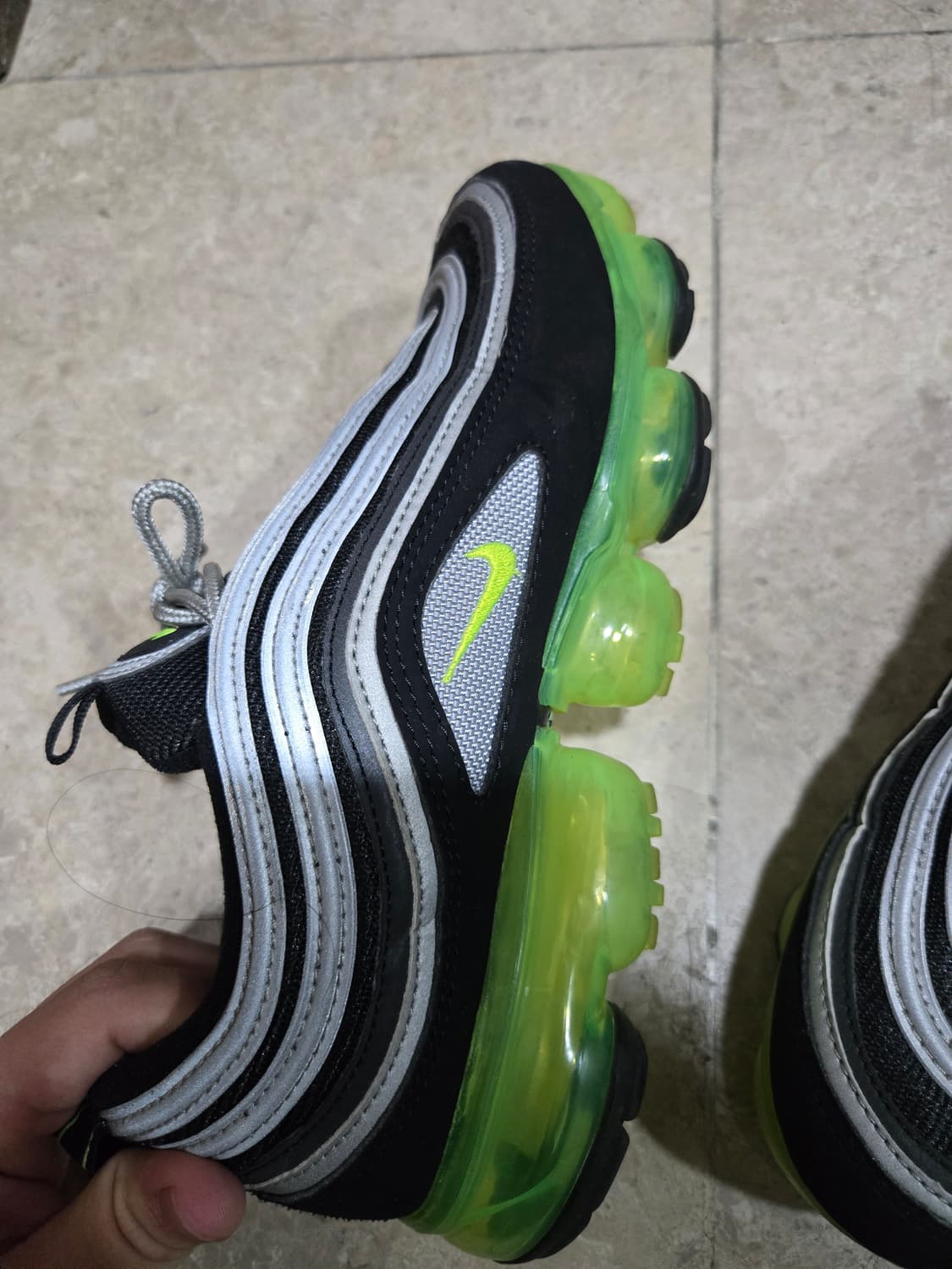 베이퍼맥스 97 블랙볼트 260 상품이미지4