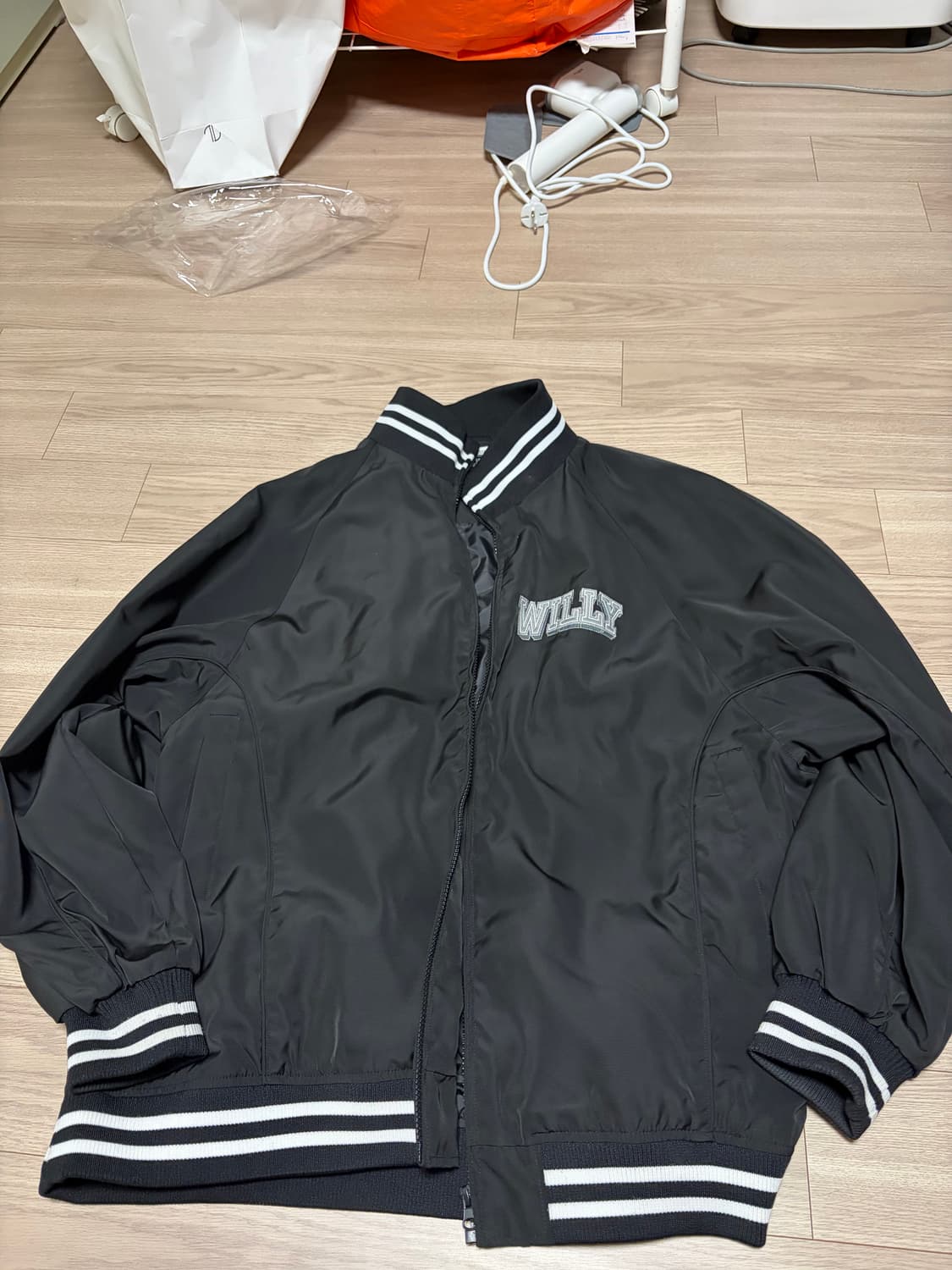 윌리차바리아 베이스볼 자켓 상품이미지1