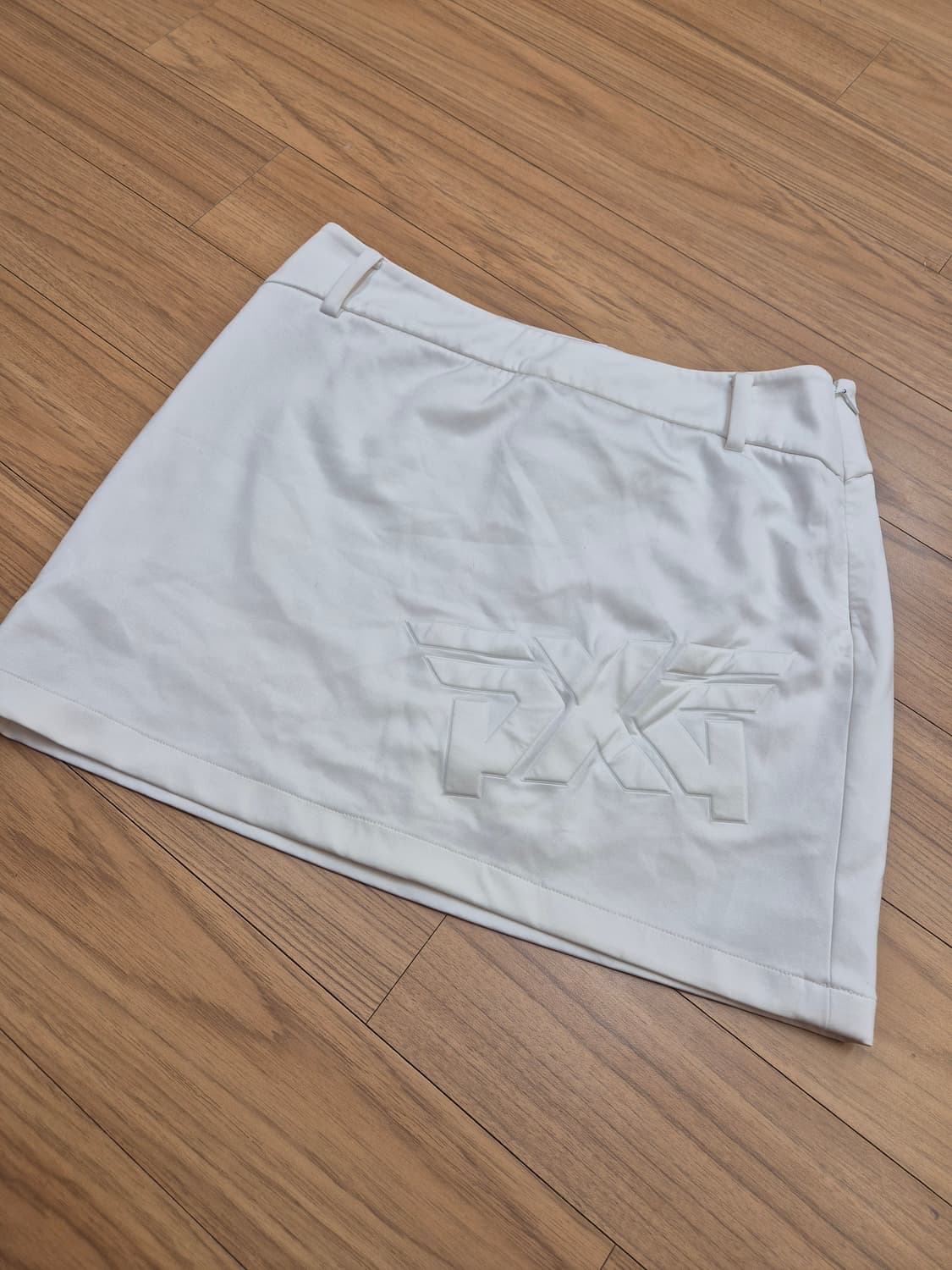 XS 사이즈 PXG 골프 스커트 판매합니다. 화이트 색상이라 어느 상의에 상품이미지1