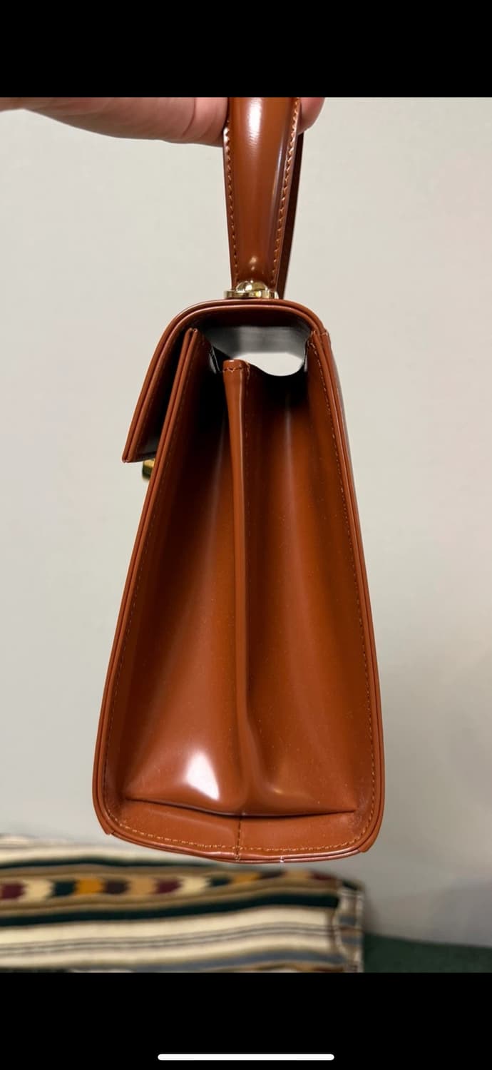 (가격제안주세요) 페라가모 아이코닉 켈리백 브라운 상품이미지9