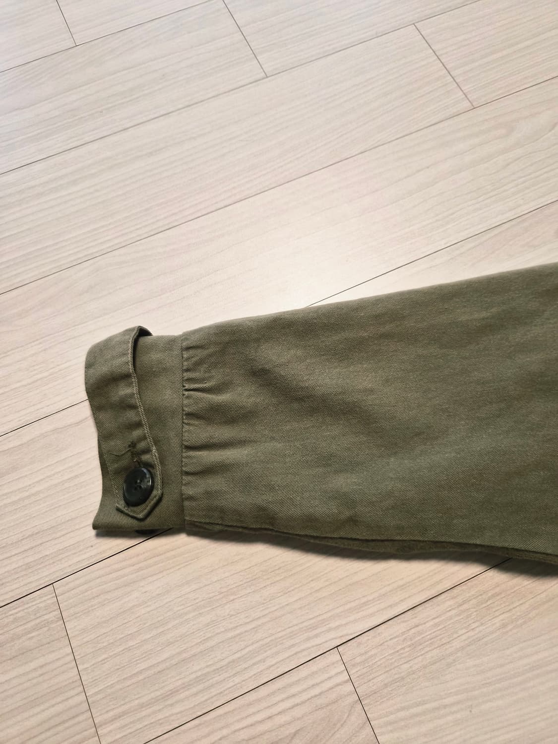 IMVELY (임블리)유니크한 자수 오버핏 야상 자켓 상품이미지4