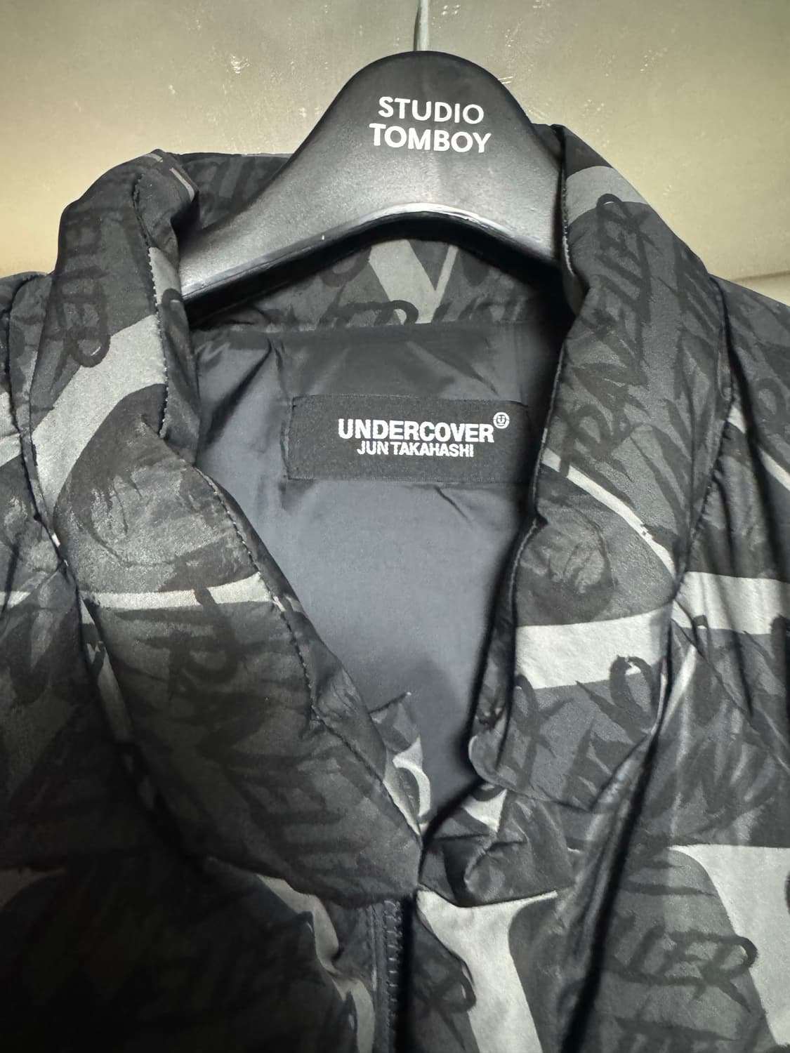 언더커버x발렌티노 패딩팝니다 상품이미지3