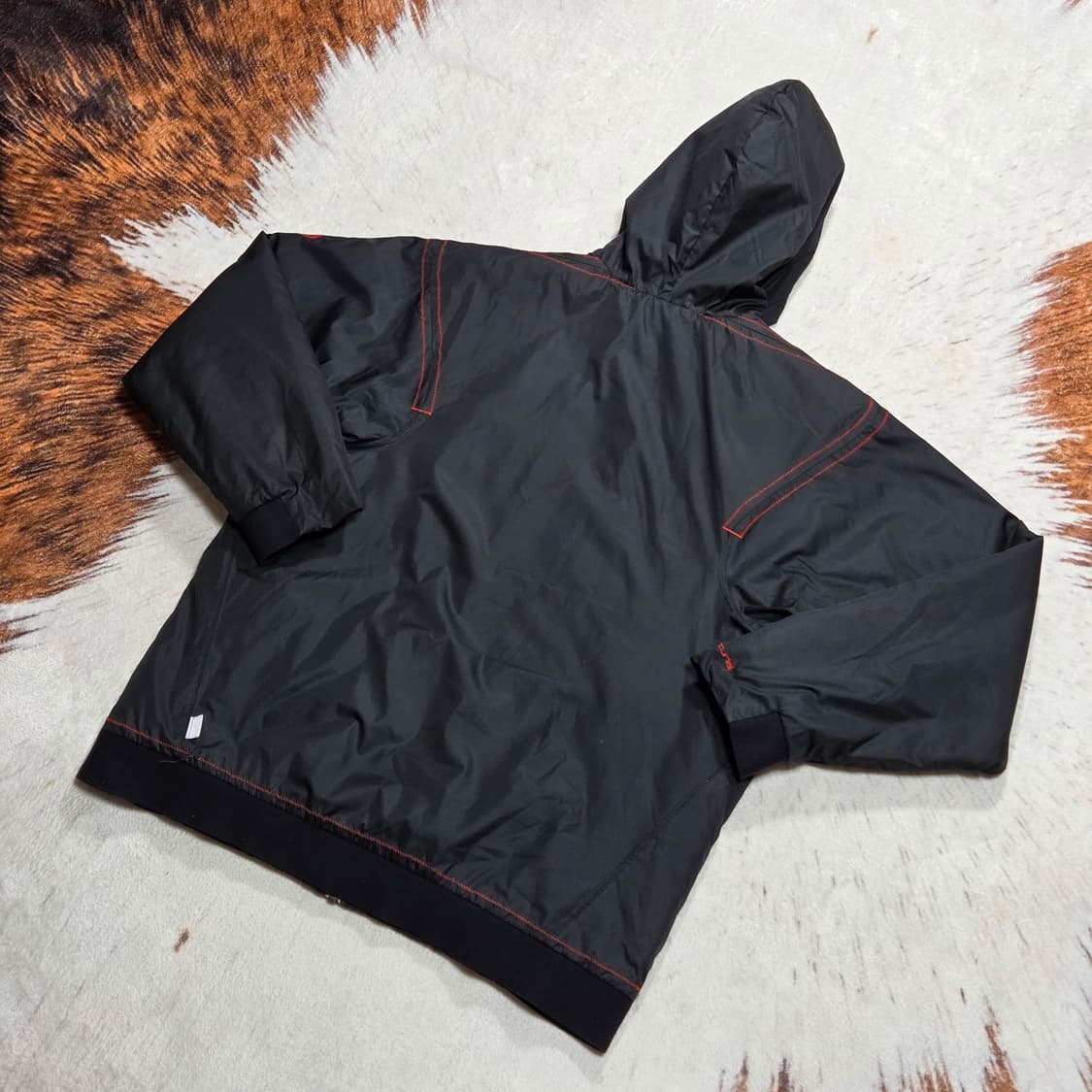 00S 나이키 레드 스티치 블랙 누빔 점퍼 상품이미지5