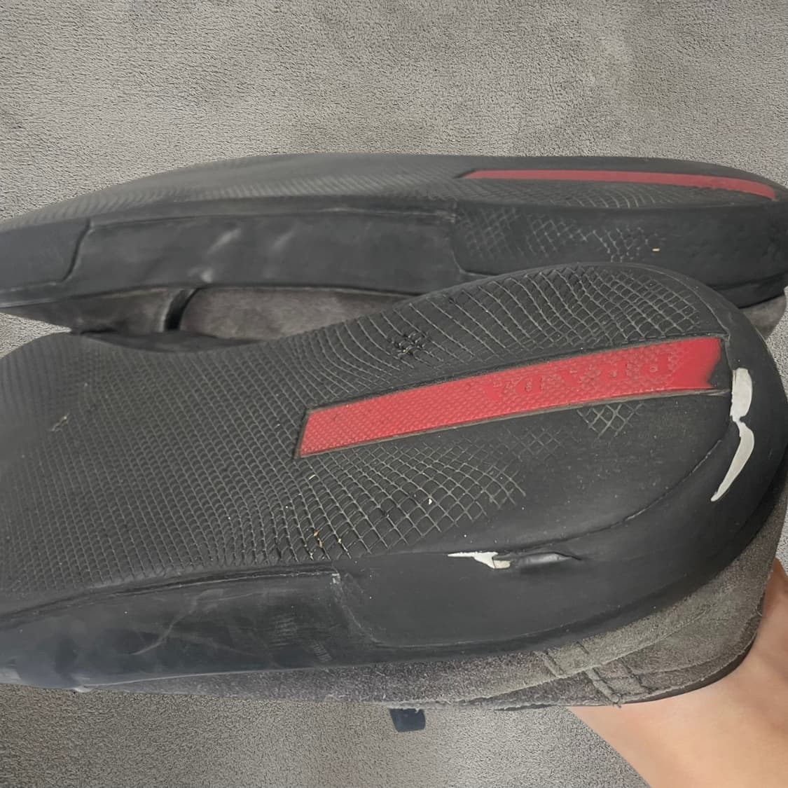 285)프라다 스웨이드 레더 스니커즈 신발 상품이미지6