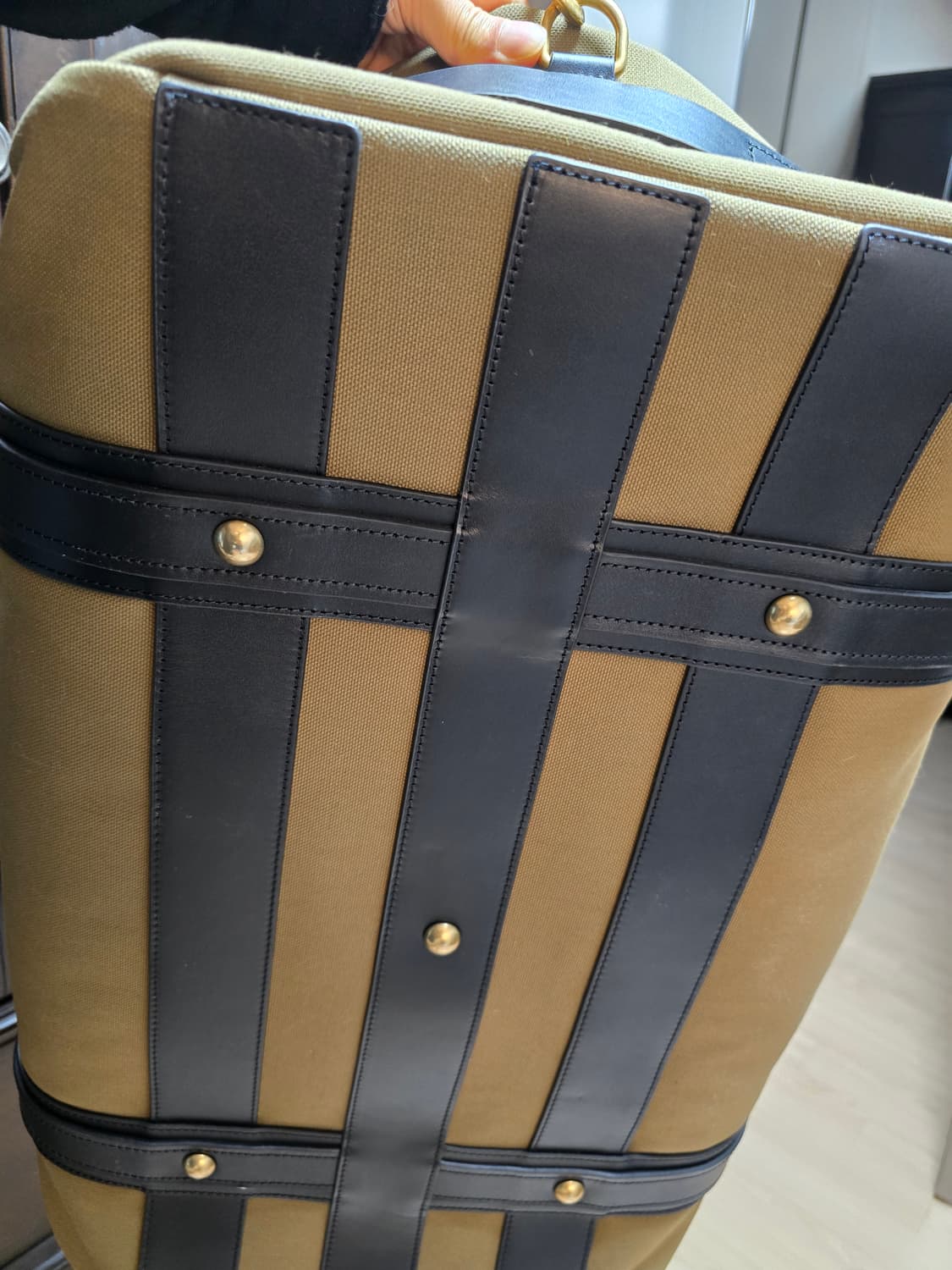 미즈모(Mismo)의 익스플로러 여행가방입니다. 상품이미지8