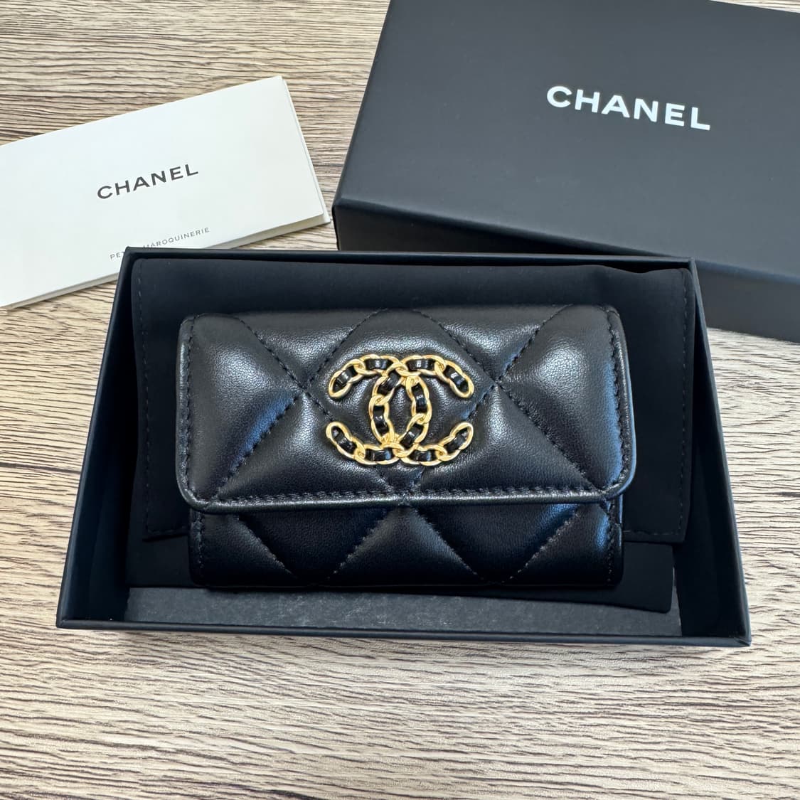 샤넬19 똑딱이 카드지갑 블랙 새제품 AP1790 상품이미지2